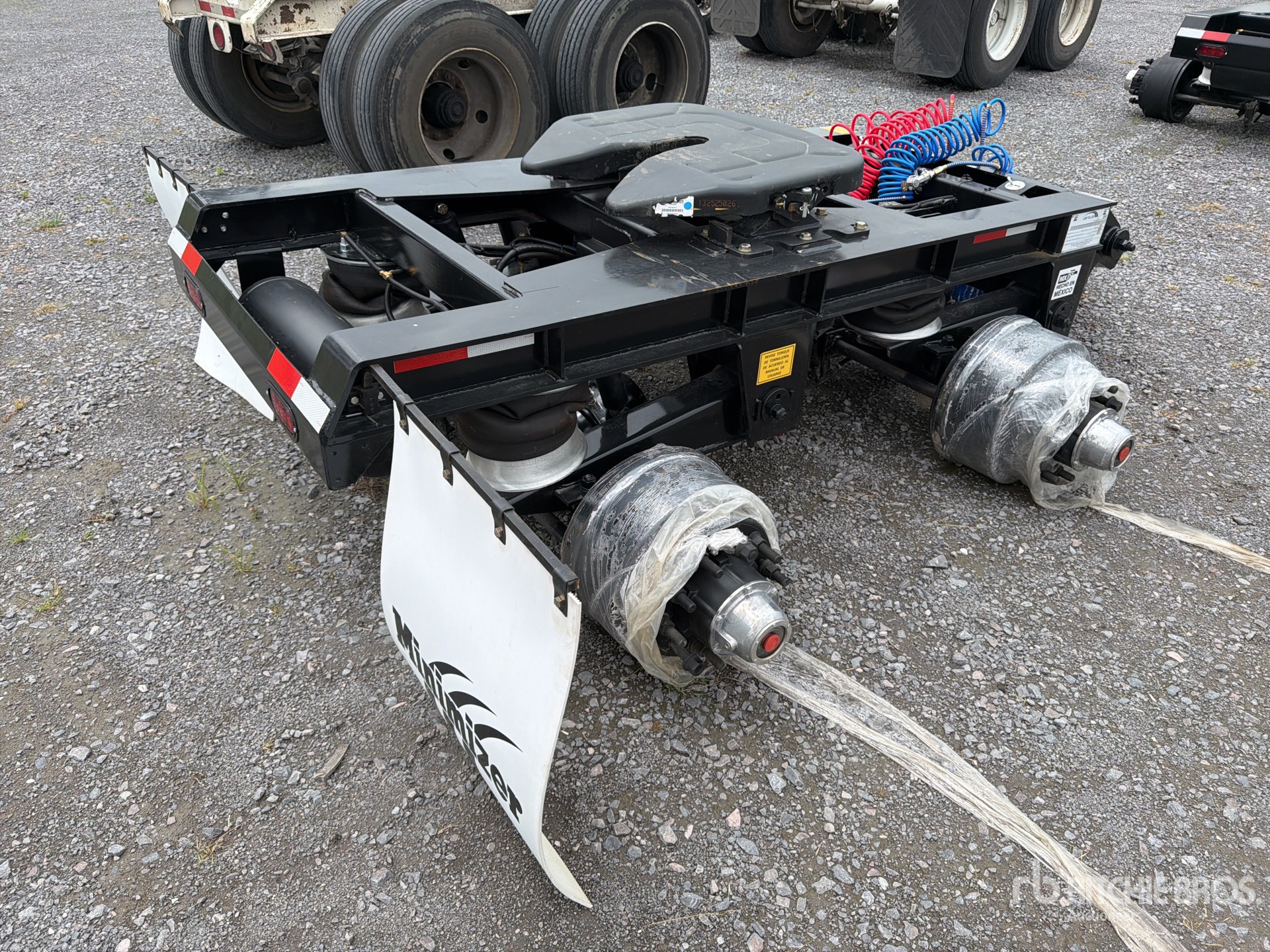 2027 Venturo T/A Dolly (Sin Usar) / (Unused)