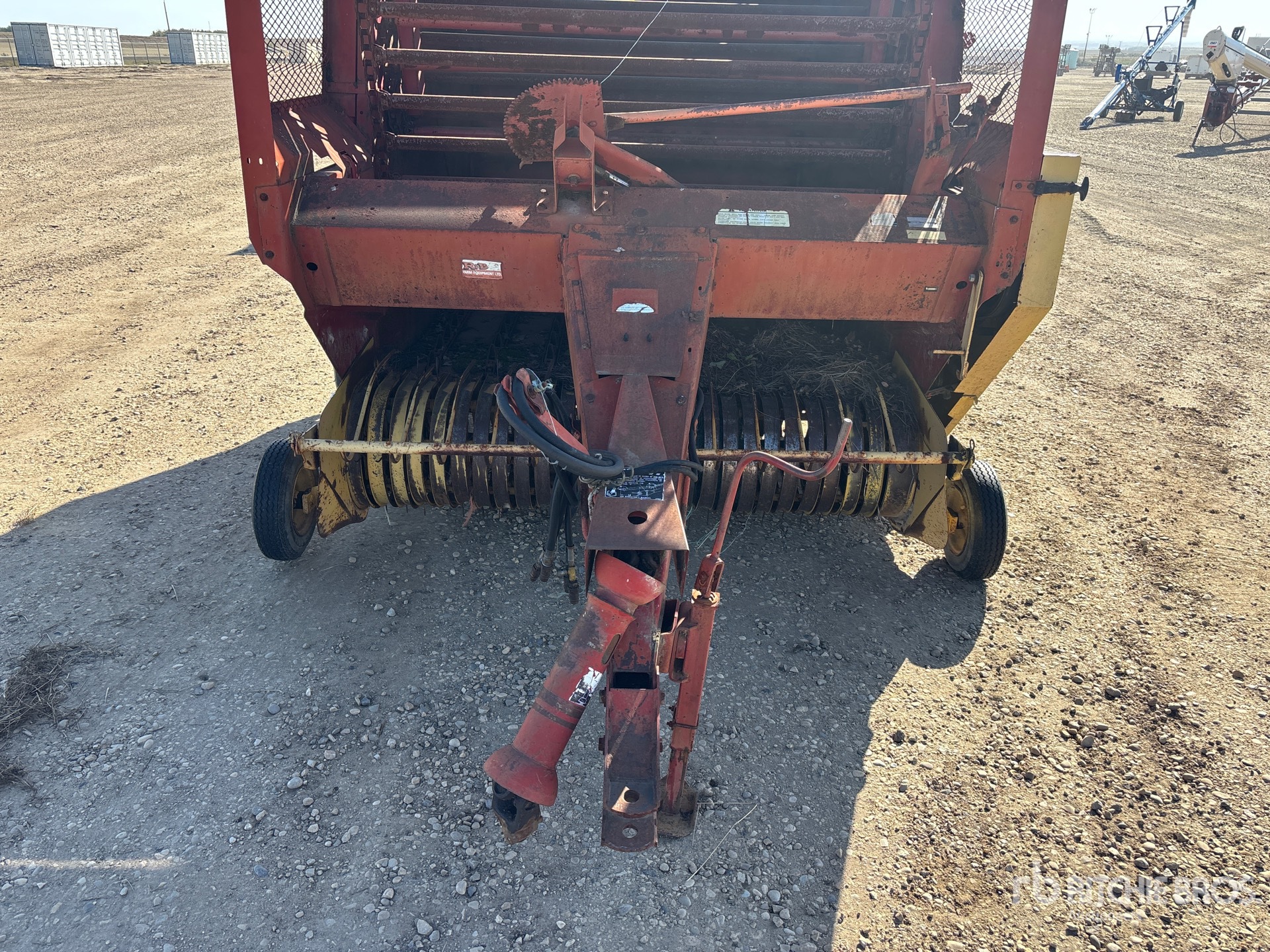 New Holland 855