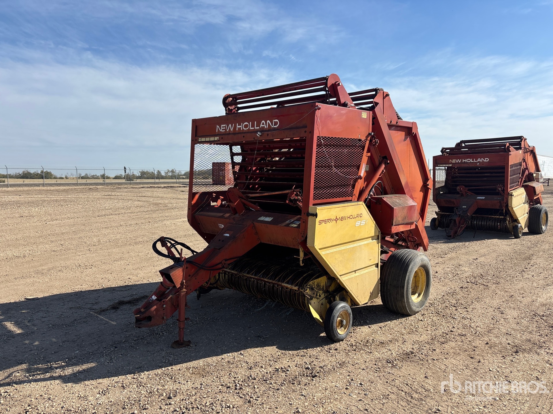 New Holland 855