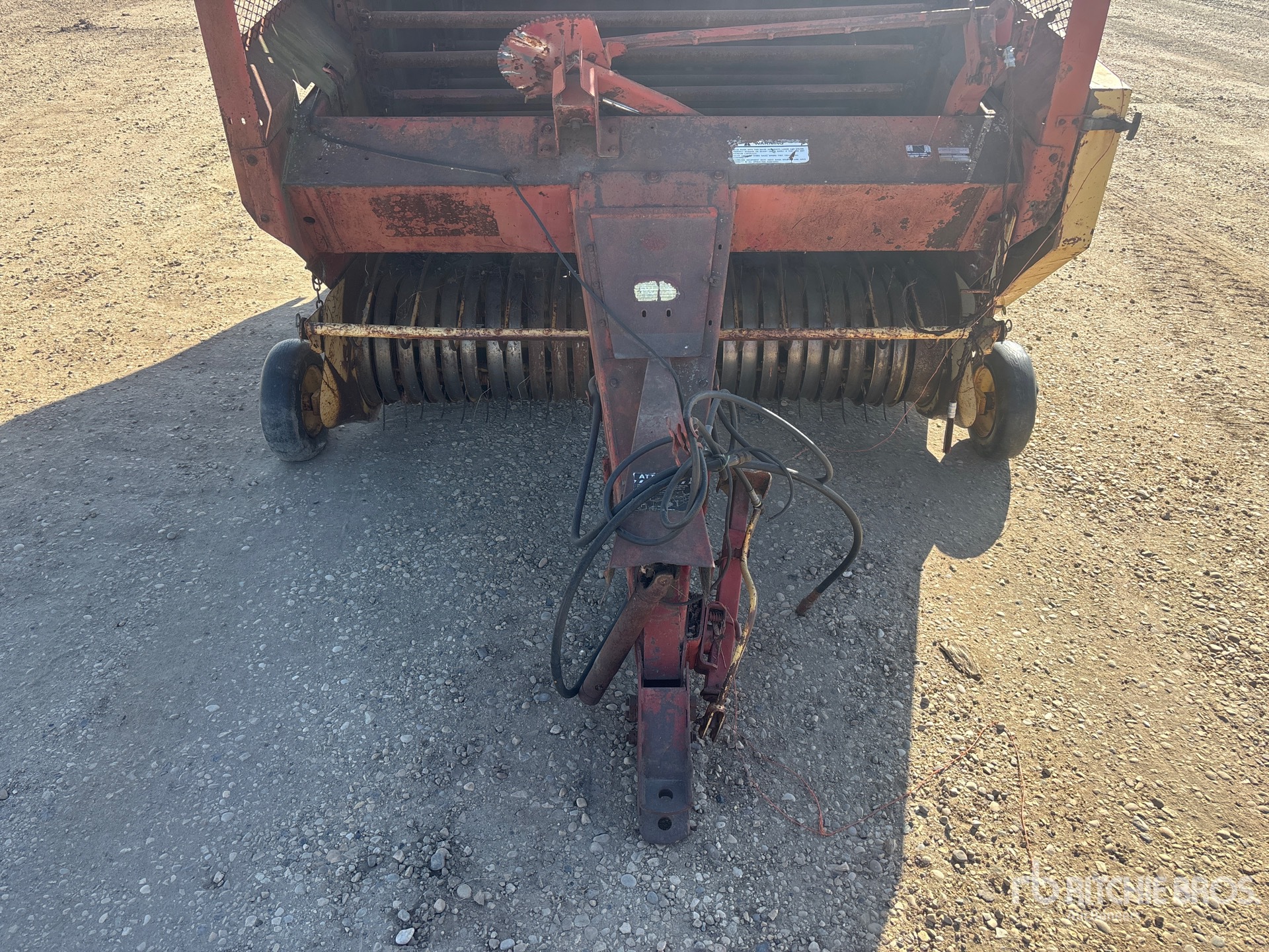 New Holland 855