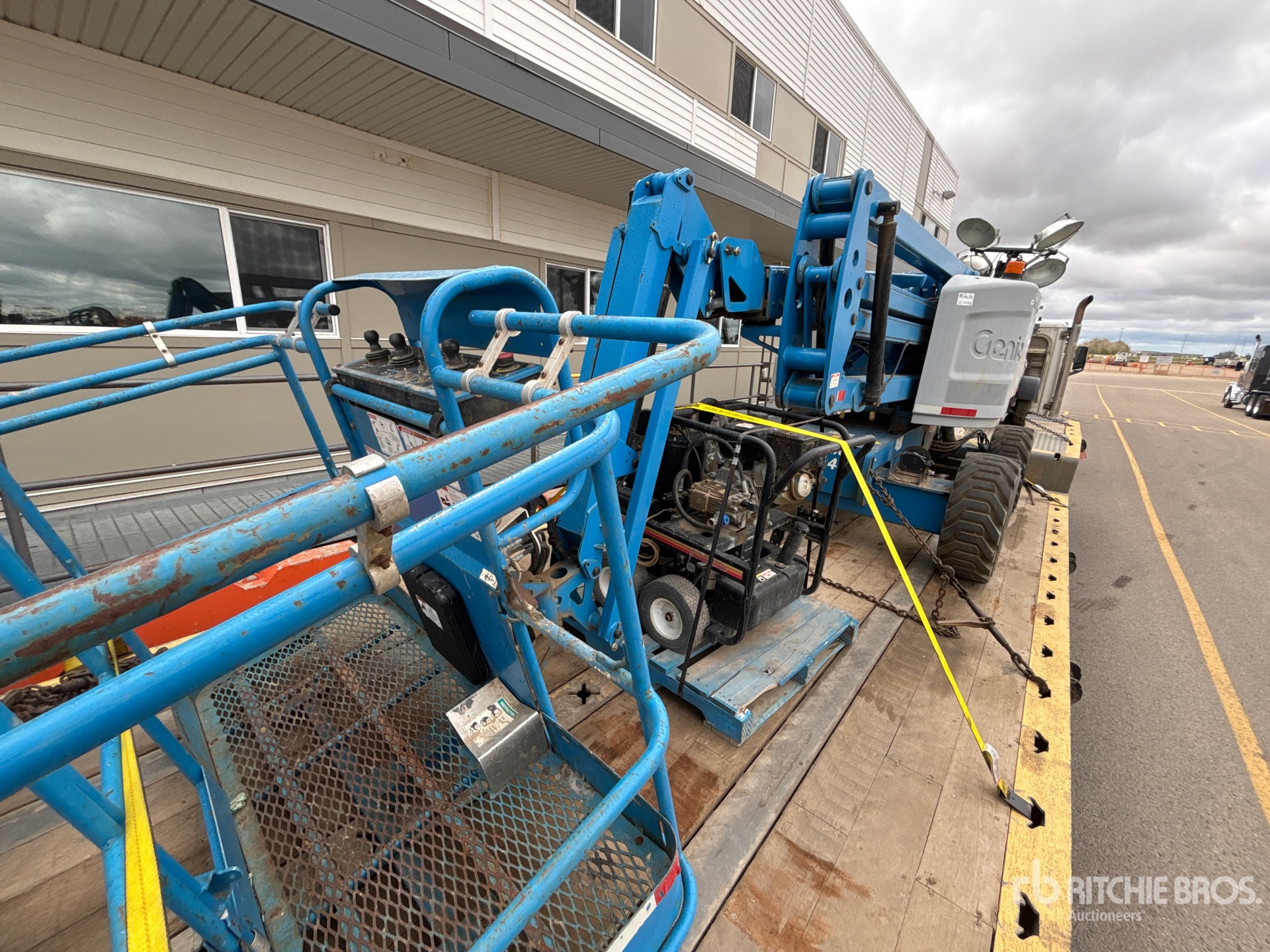 2013 Genie Z45/25J