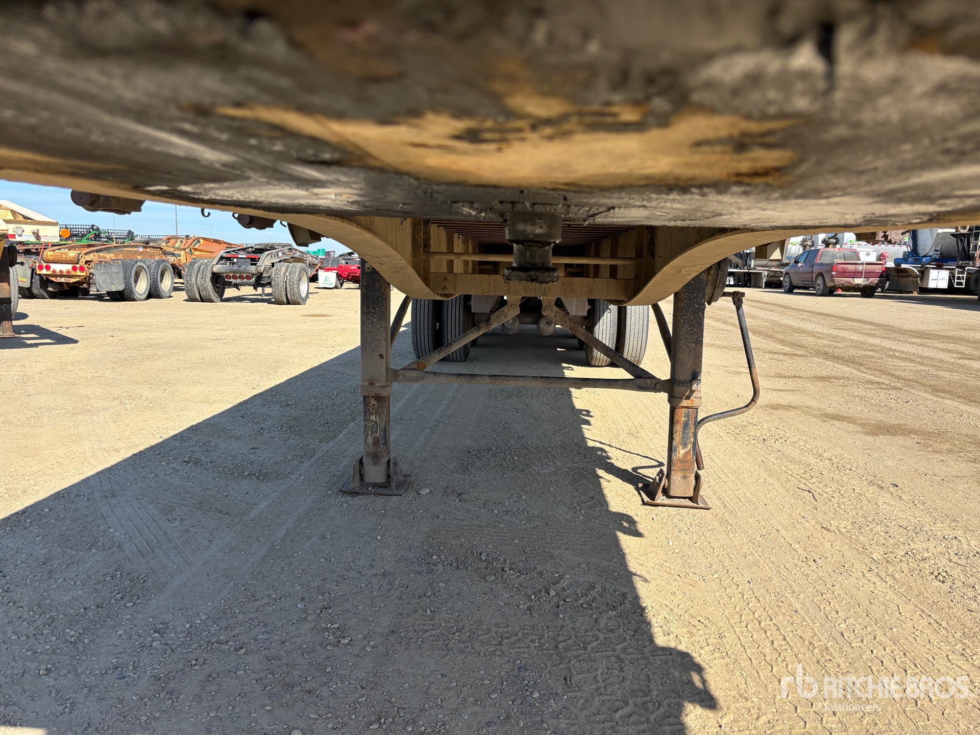 2007 Load King  32 FT SUPER B-TRAIN LEAD