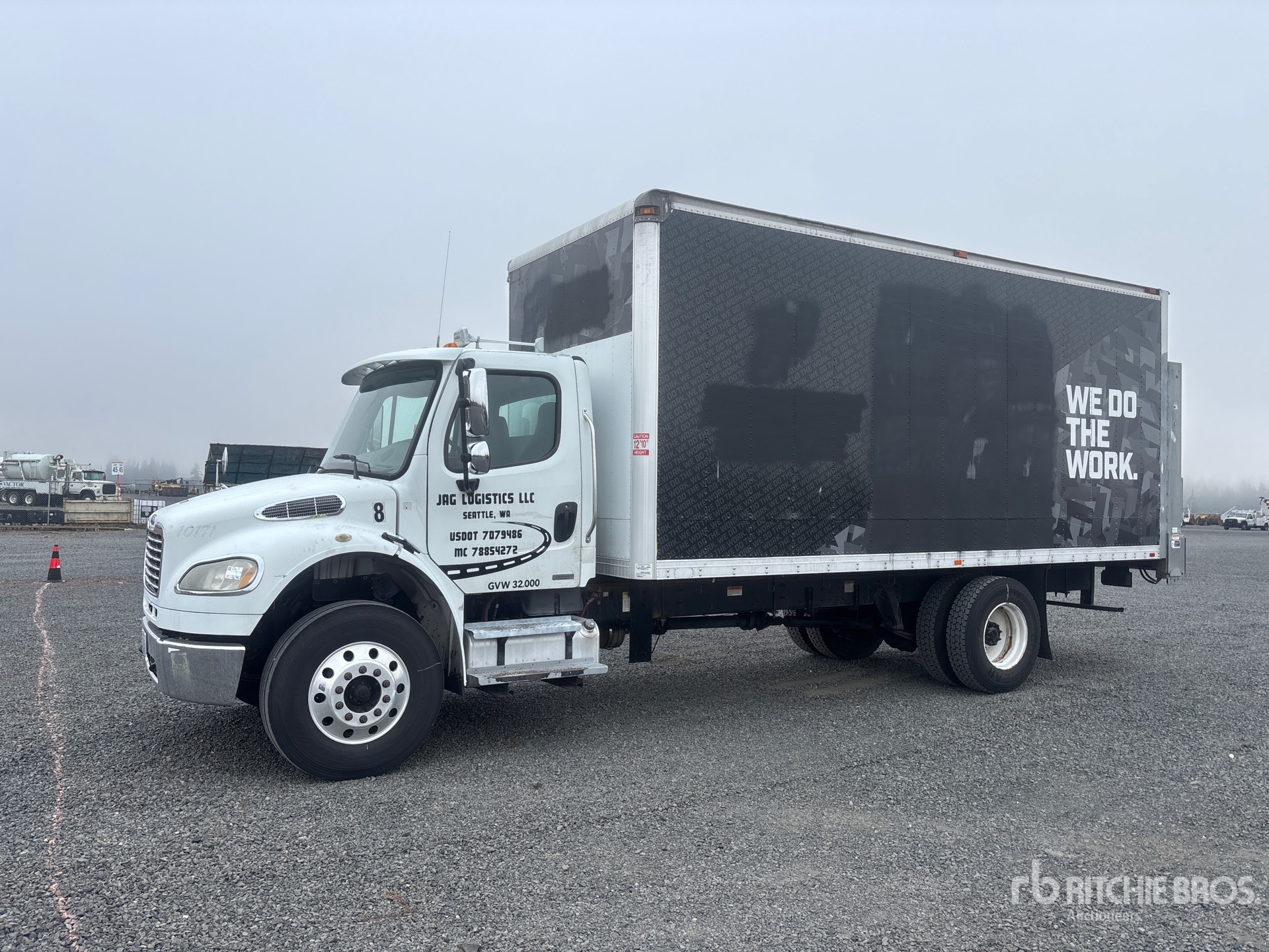 2010 Freightliner M2