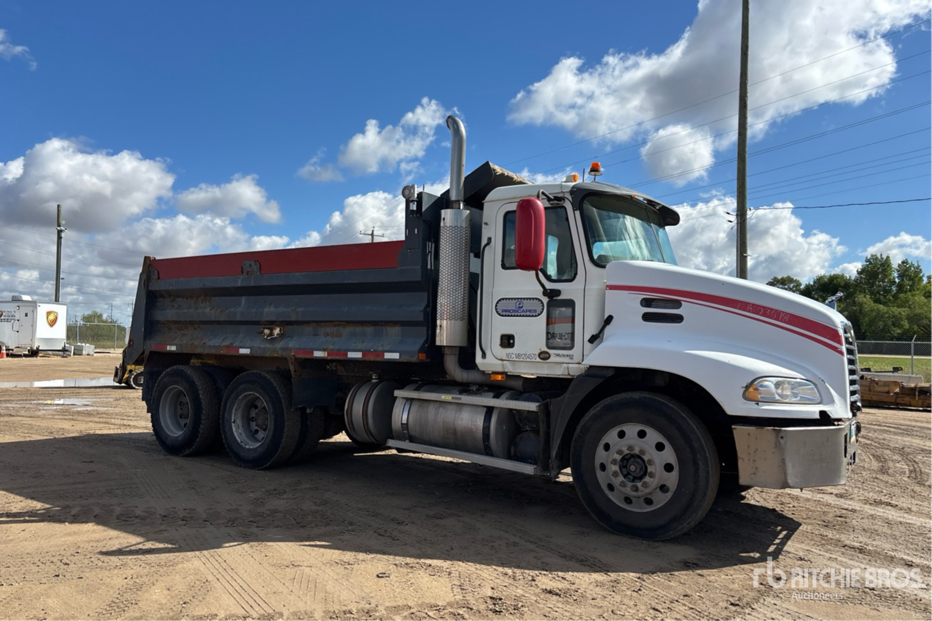 2007 Mack VISION