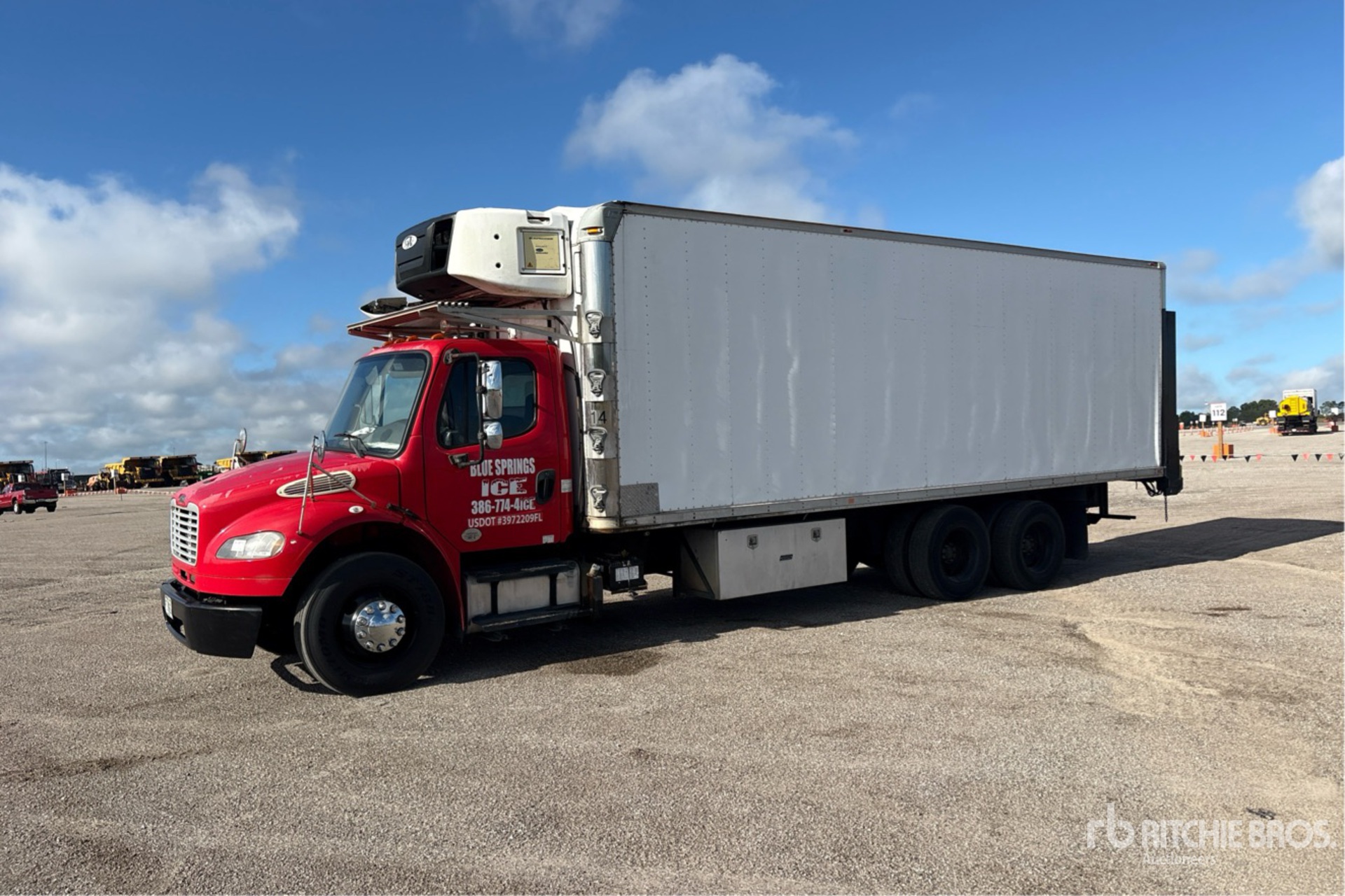 2014 Freightliner M2 106