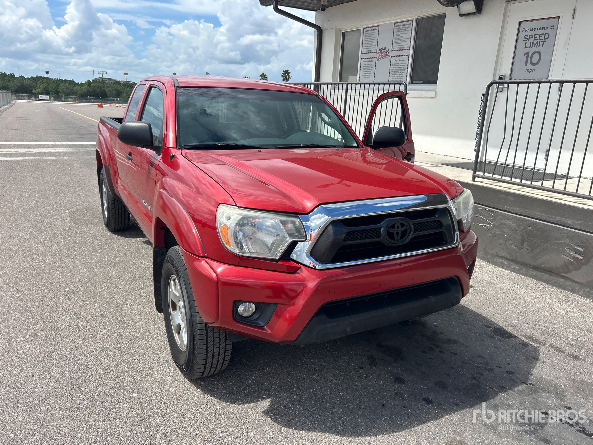 2015 Toyota TACOMA
