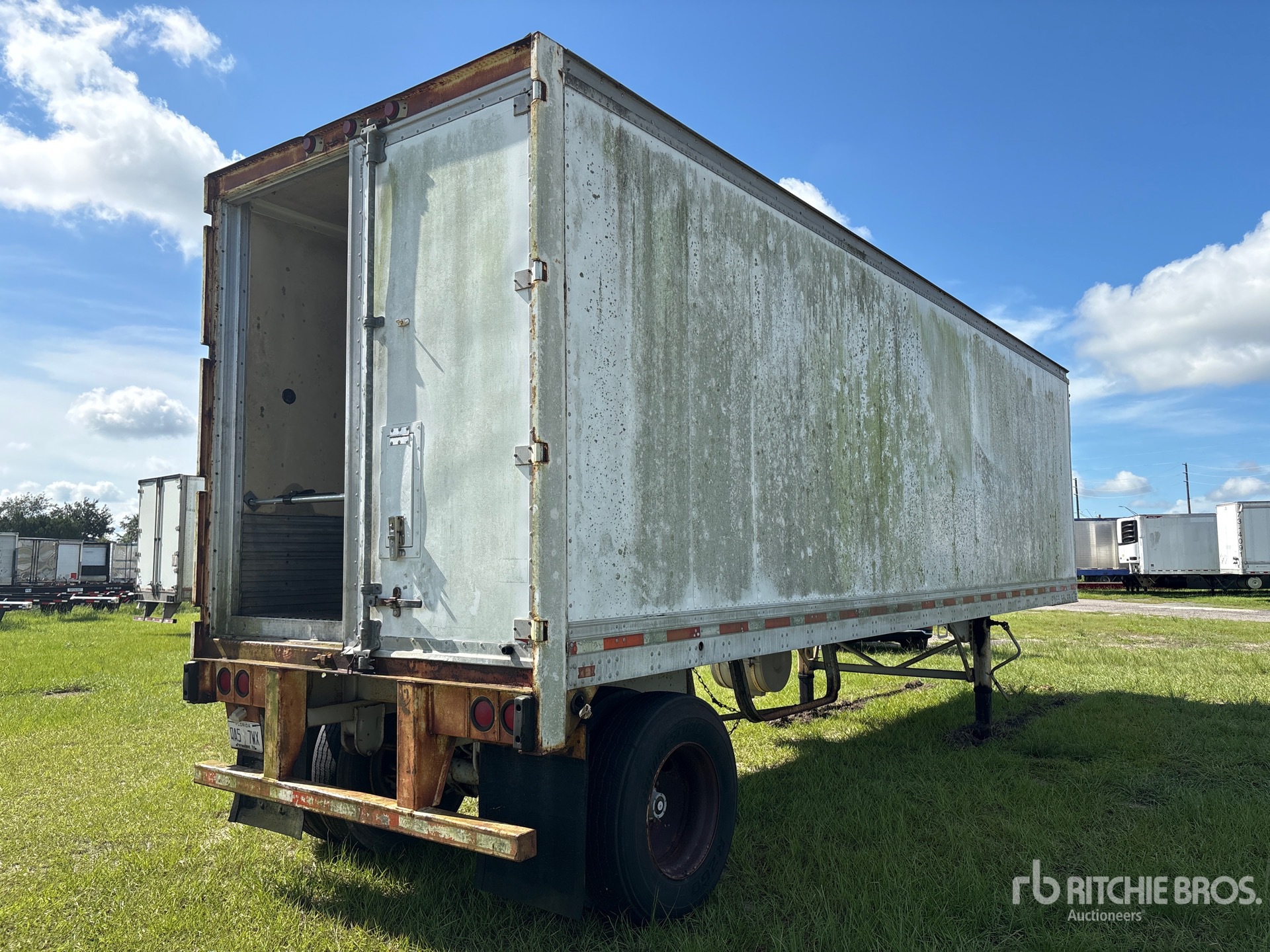 1994 Trailmobile 28 FT X 102 IN S/A