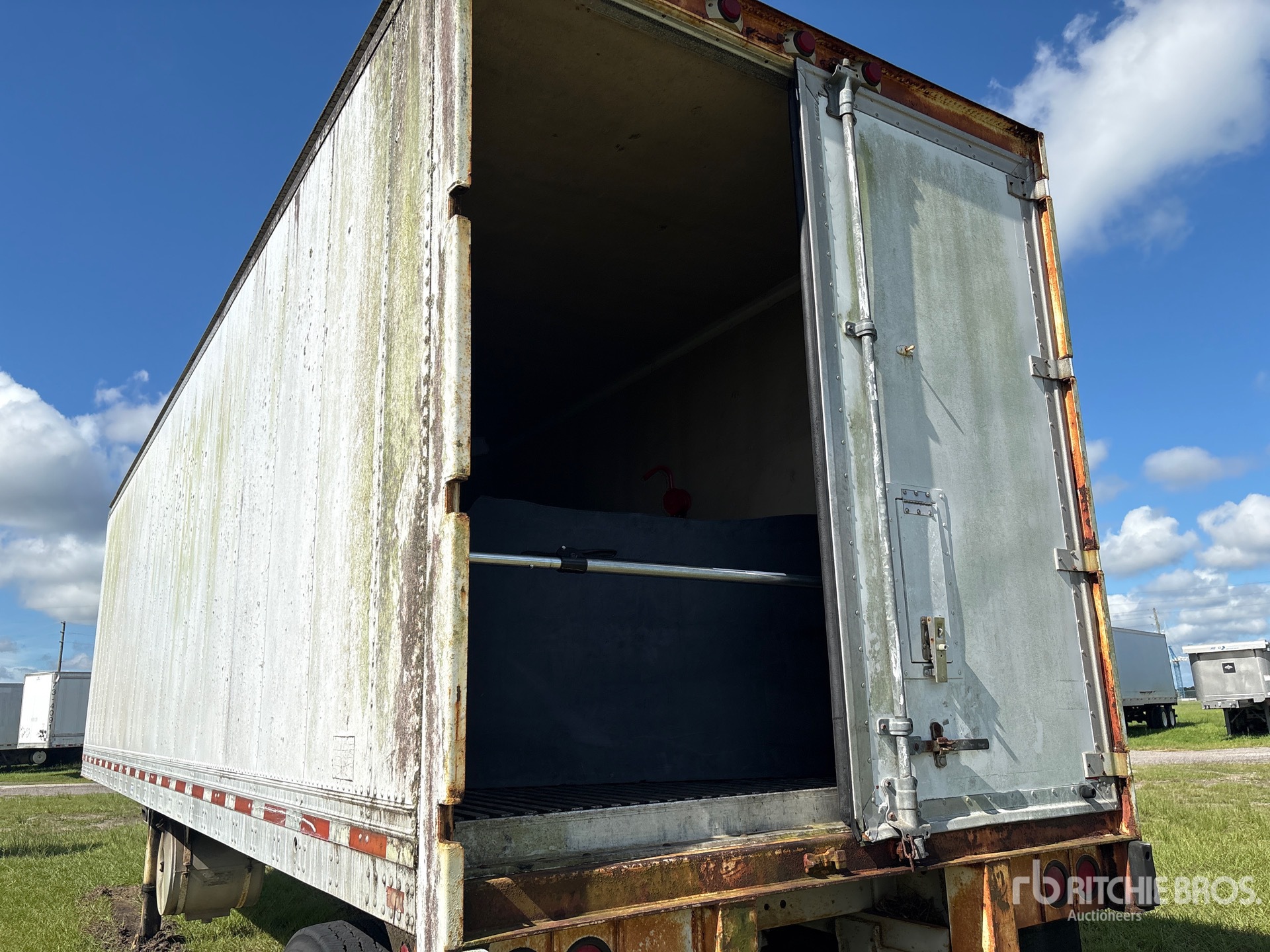 1994 Trailmobile 28 FT X 102 IN S/A