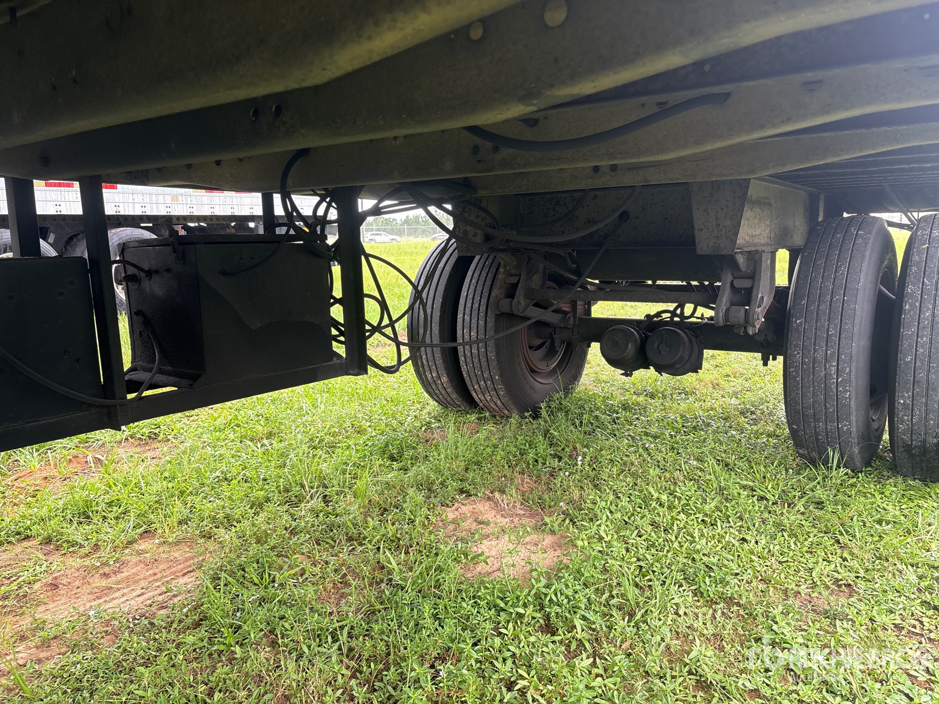 1995 Utility 3000R