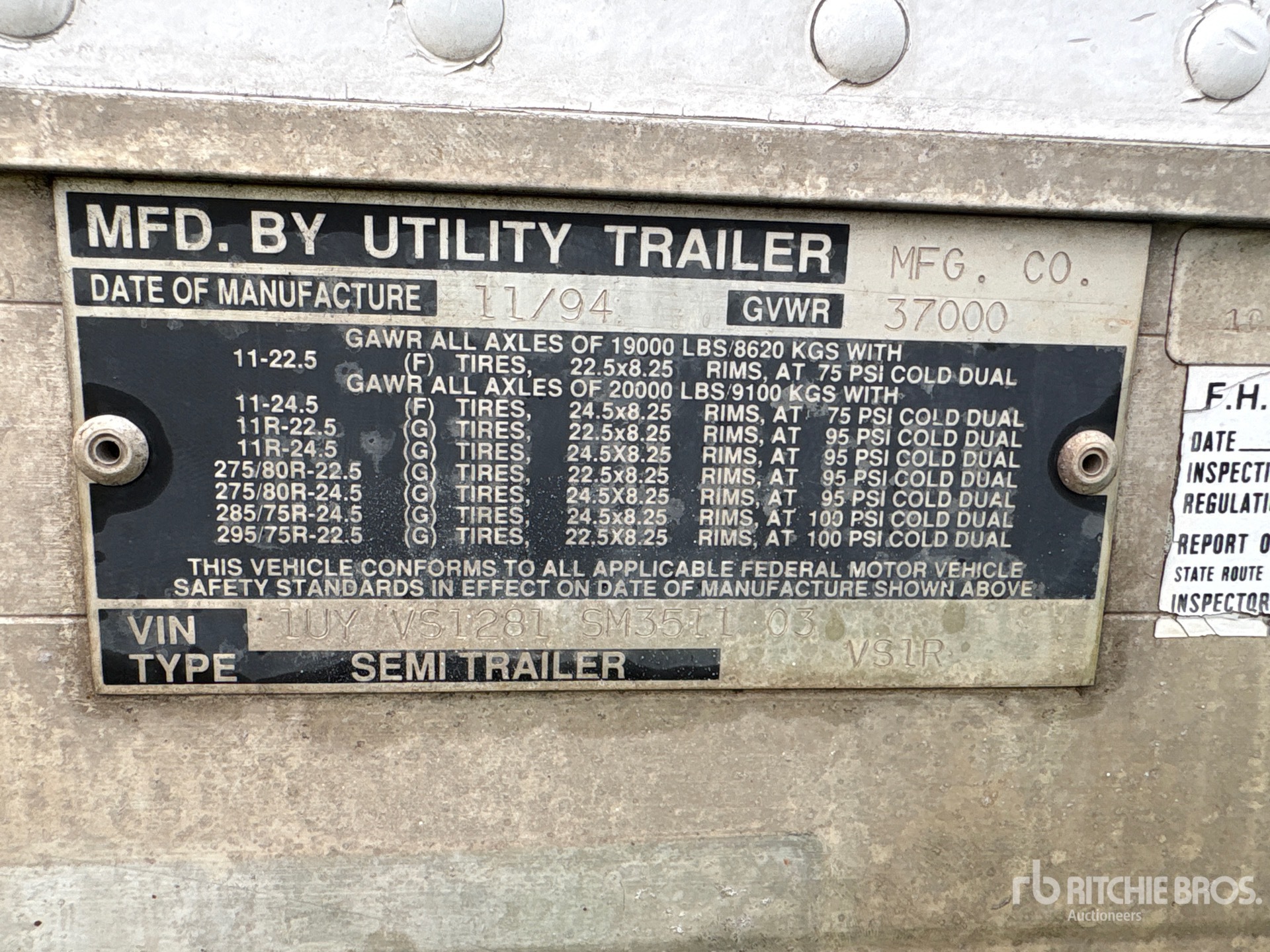 1995 Utility 3000R