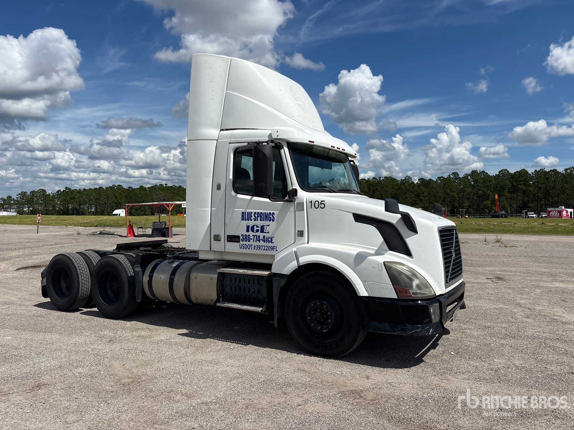 2013 Volvo VNL