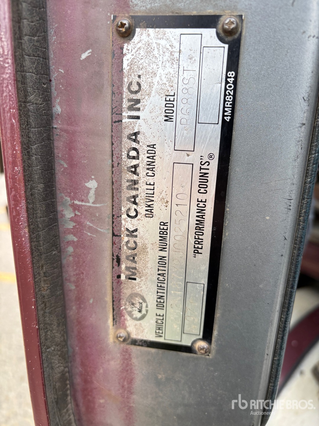 1988 Mack ECONODYNE R688S