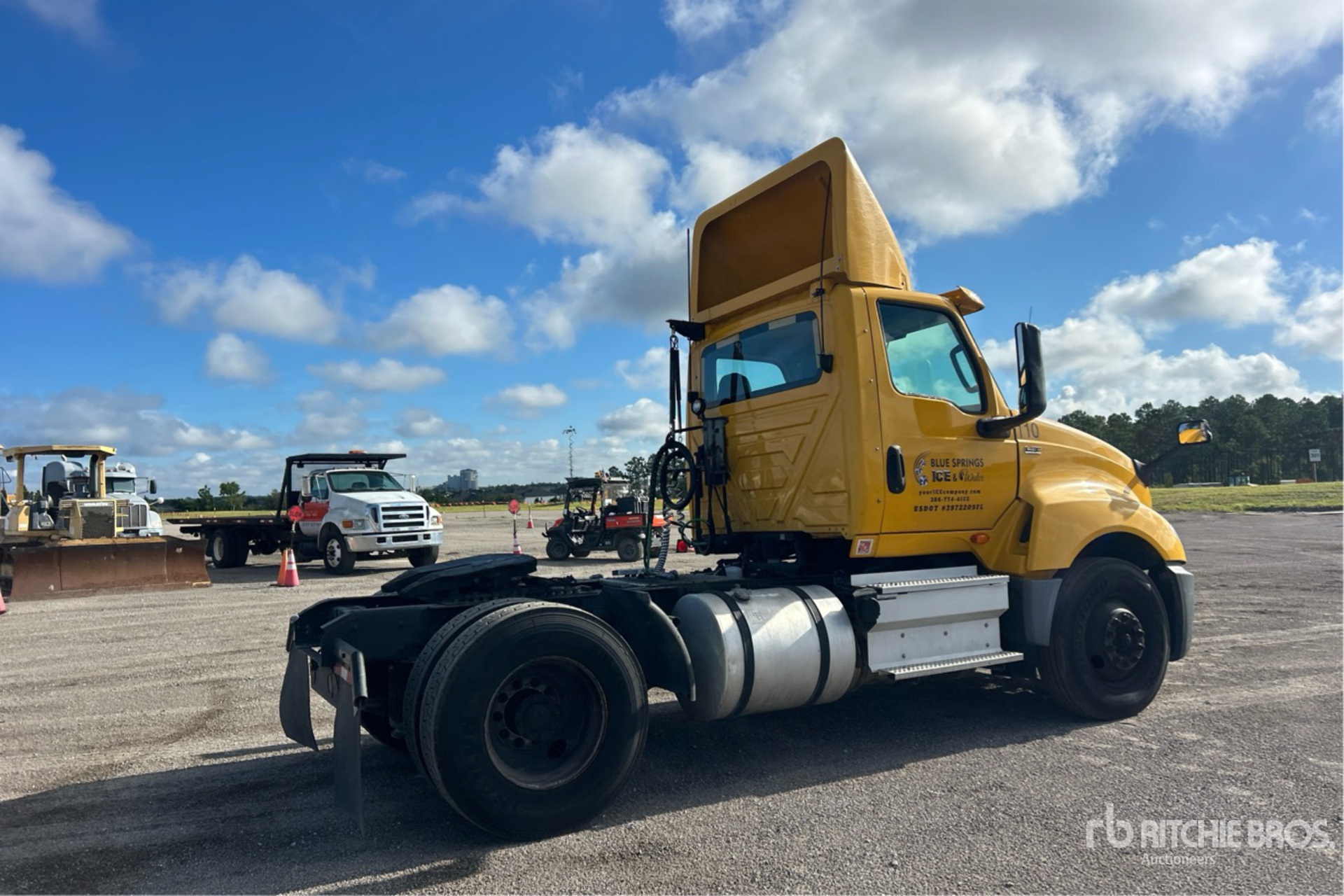 2018 International LT625