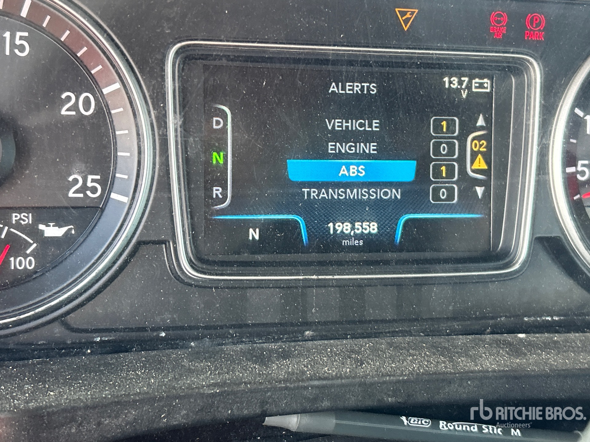 2018 International LT625
