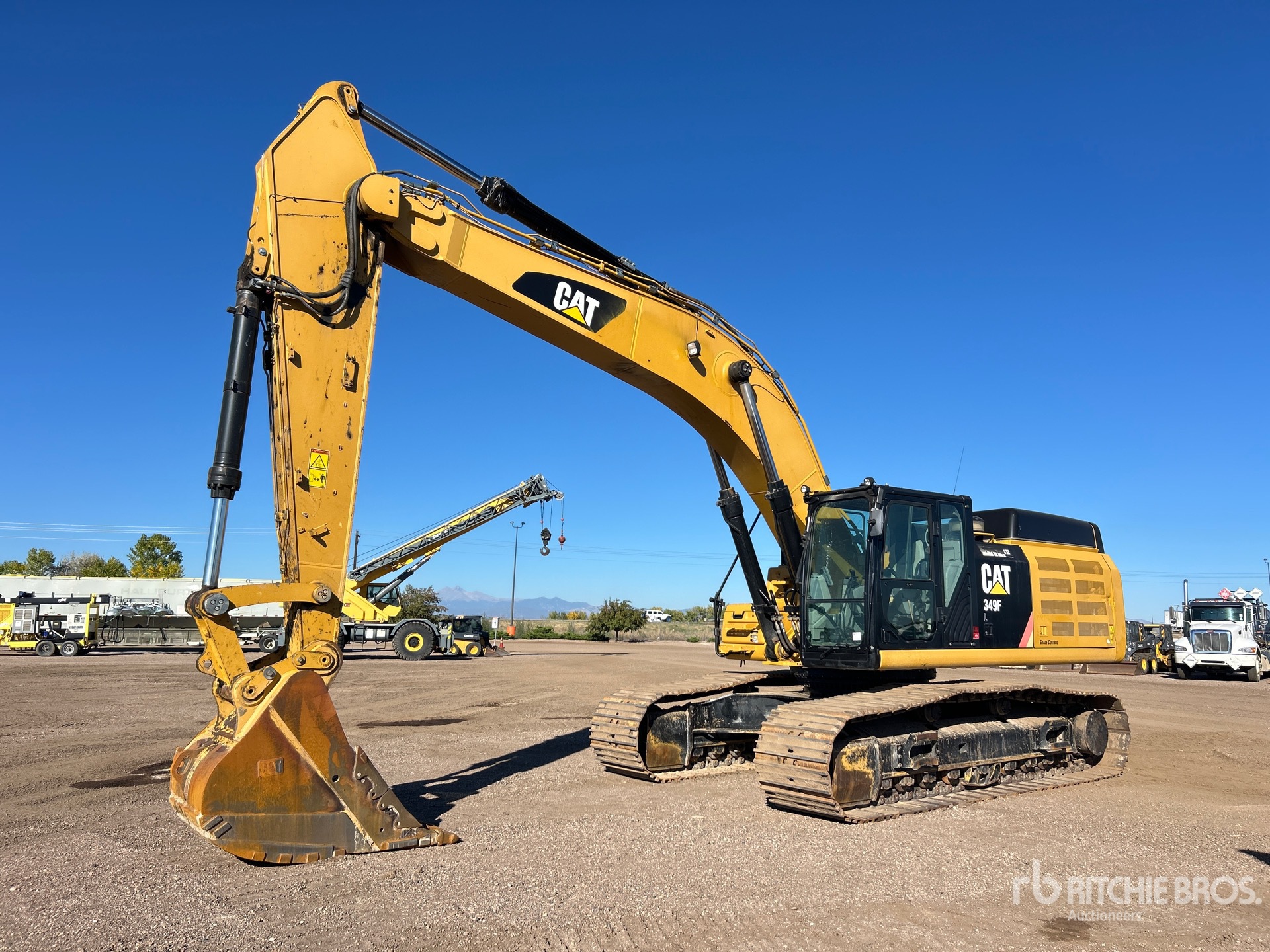Photo of 2017 Caterpillar 349FL