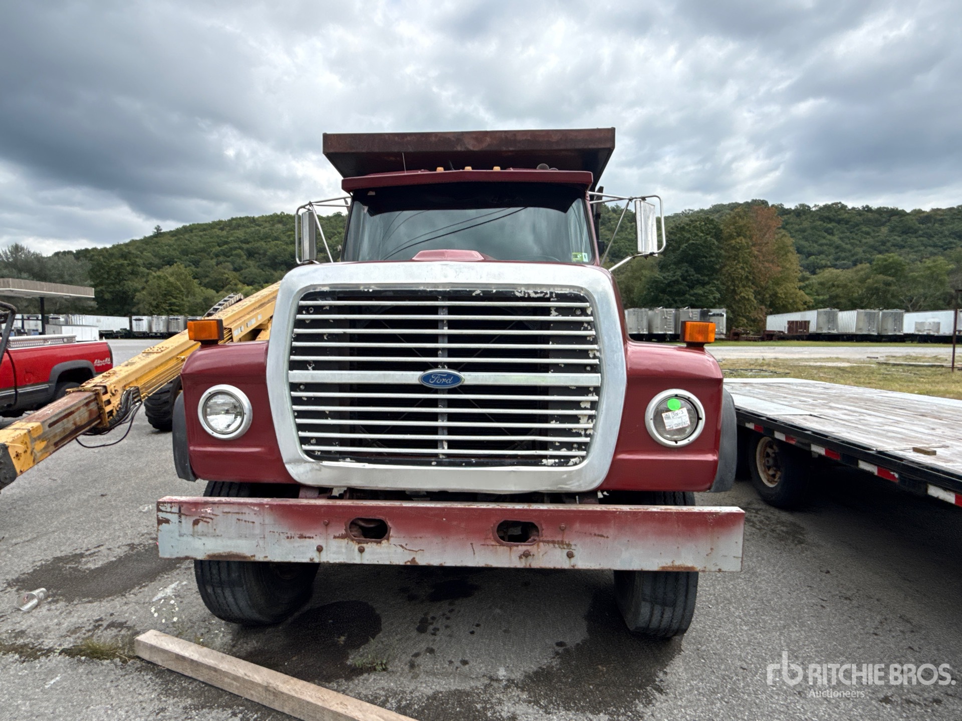 1985 Ford L8000
