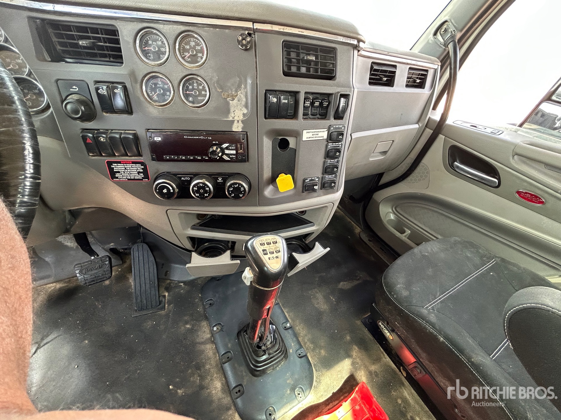 2015 Peterbilt 567