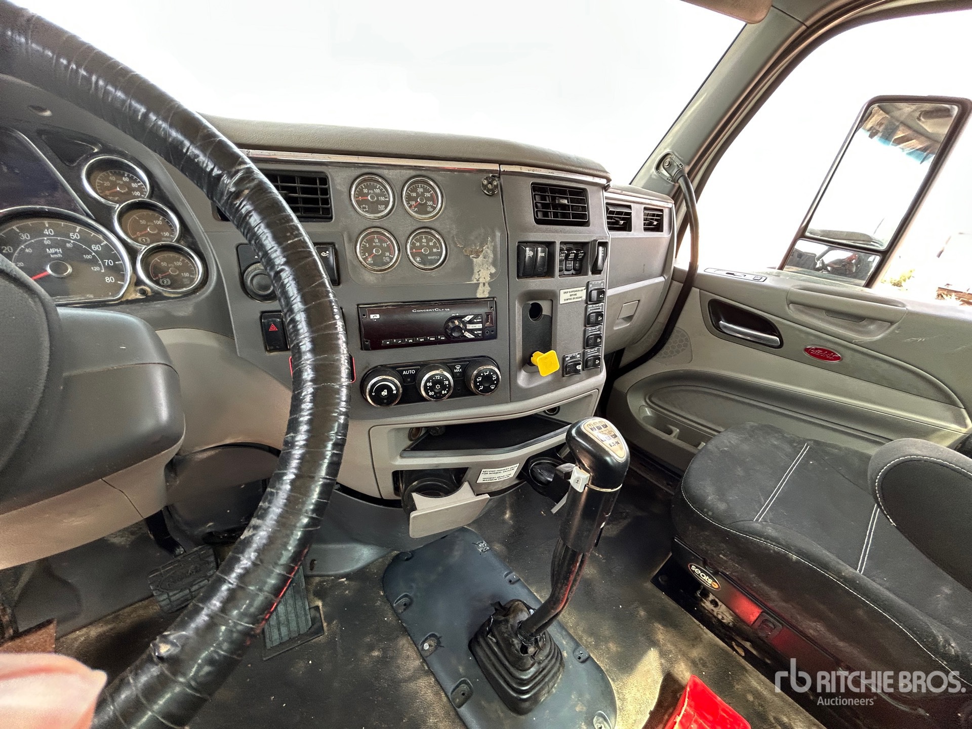 2015 Peterbilt 567