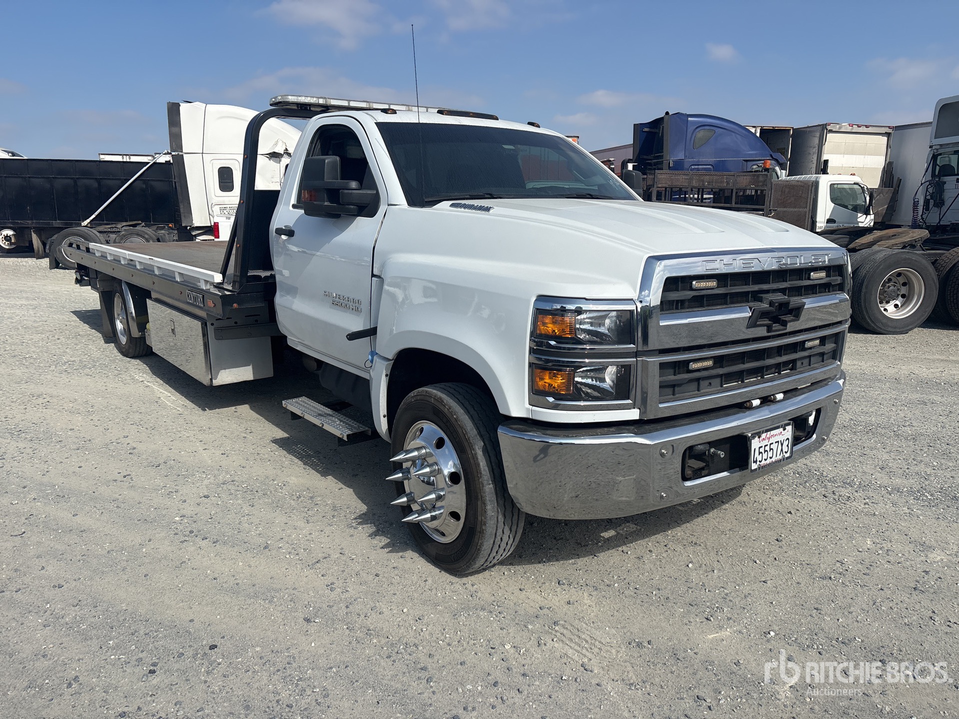 2019 Chevrolet SILVERADO 6500H