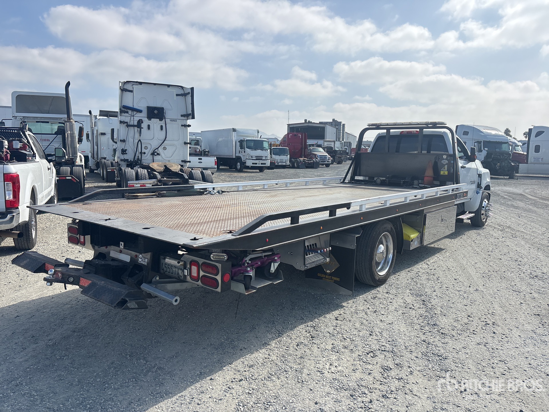 2019 Chevrolet SILVERADO 6500H