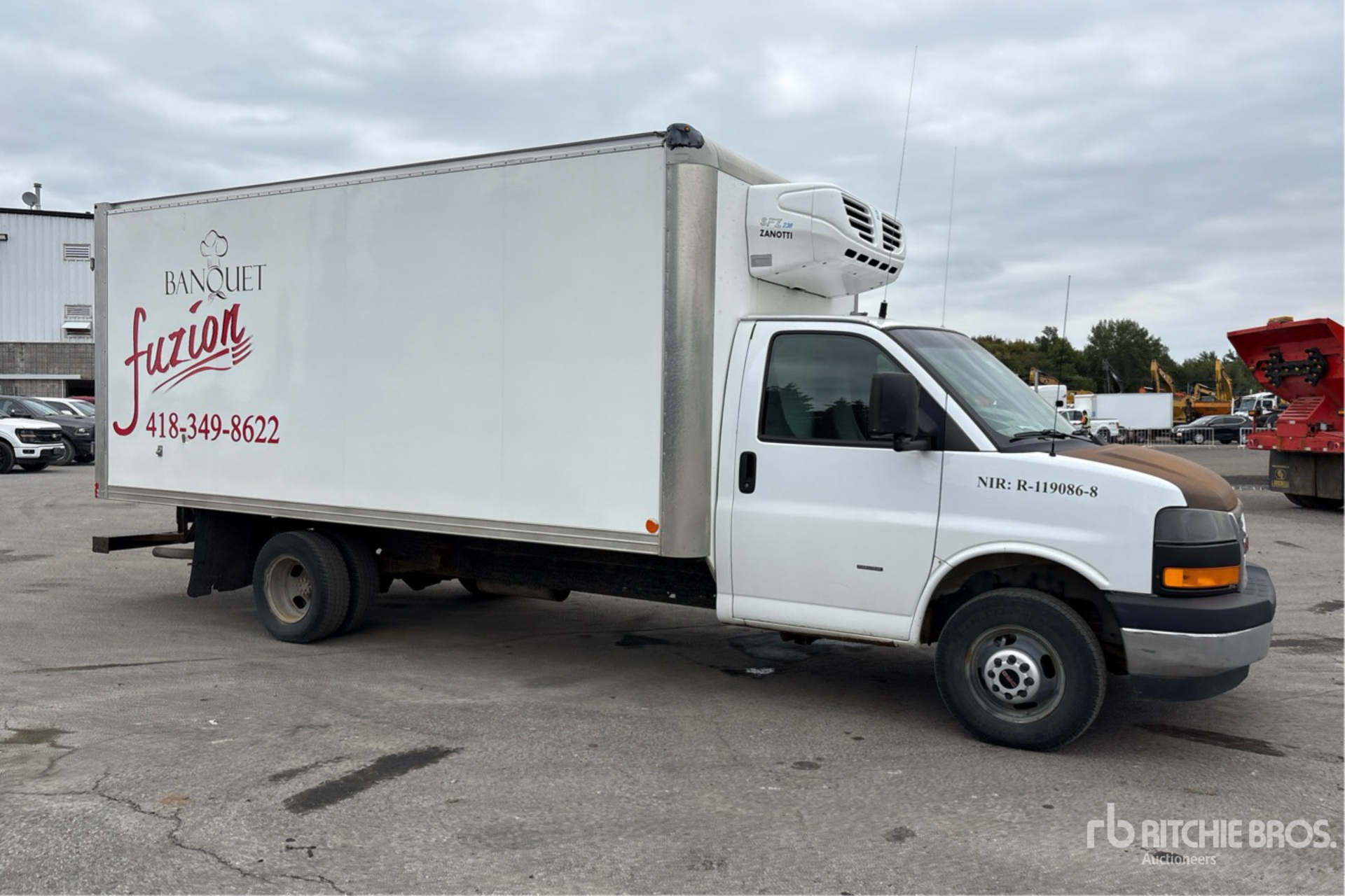 2018 GMC SAVANA G3500