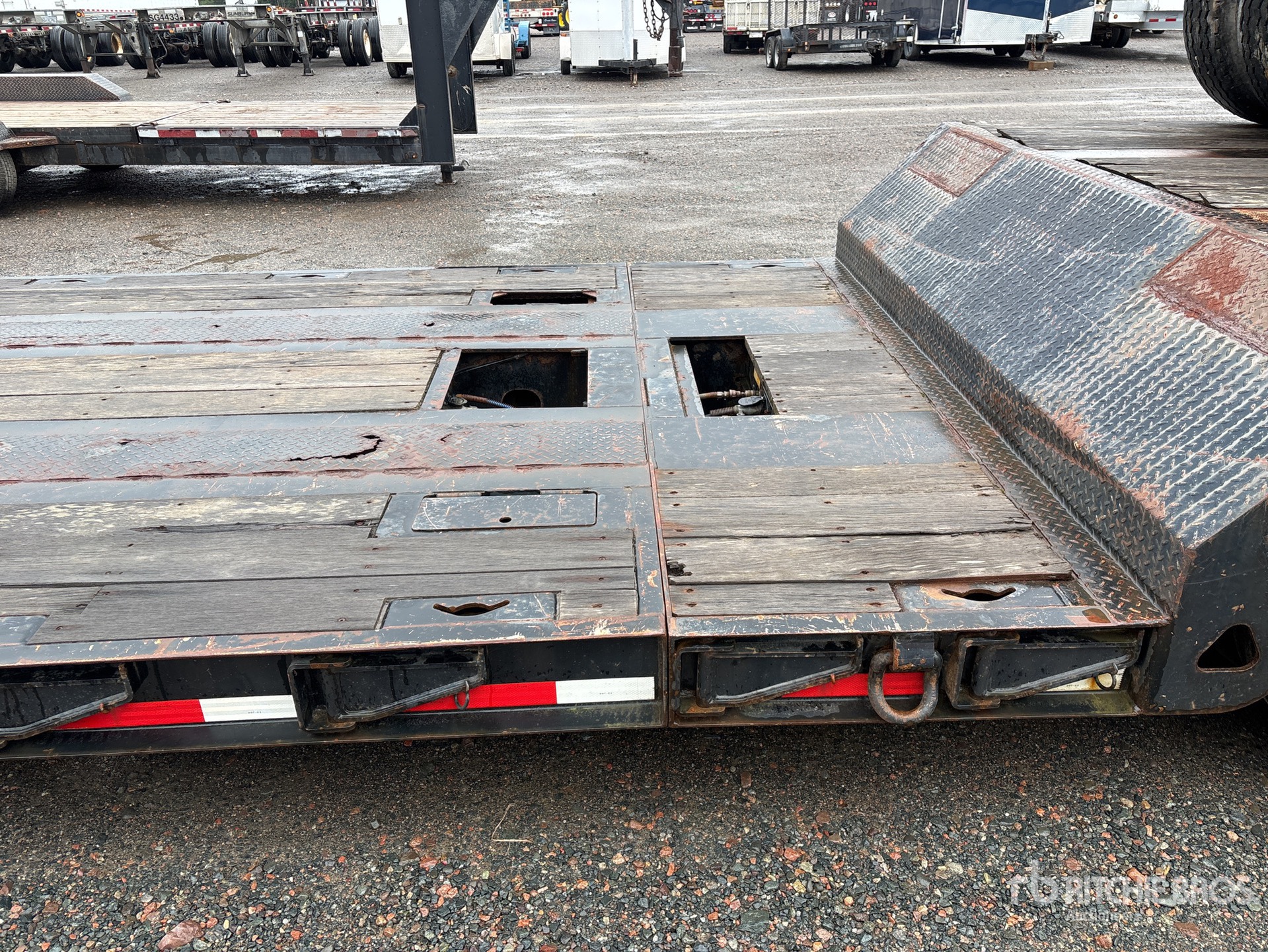 2011 Trail King TK9