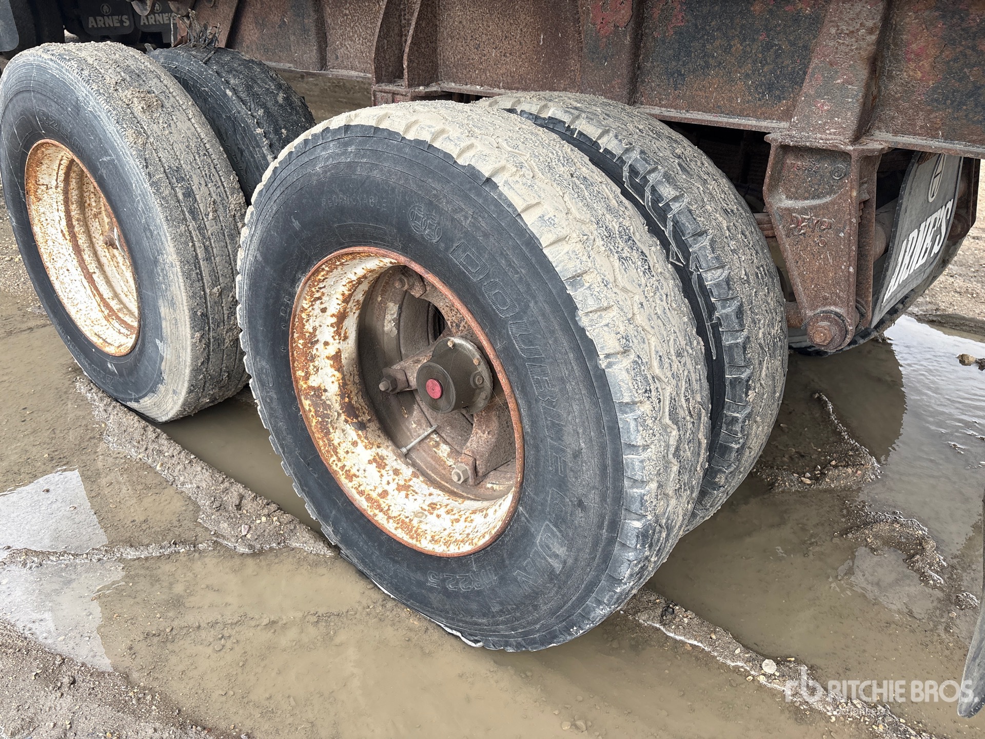 1980 Arnes 23 FT T/A (INOPERABLE)