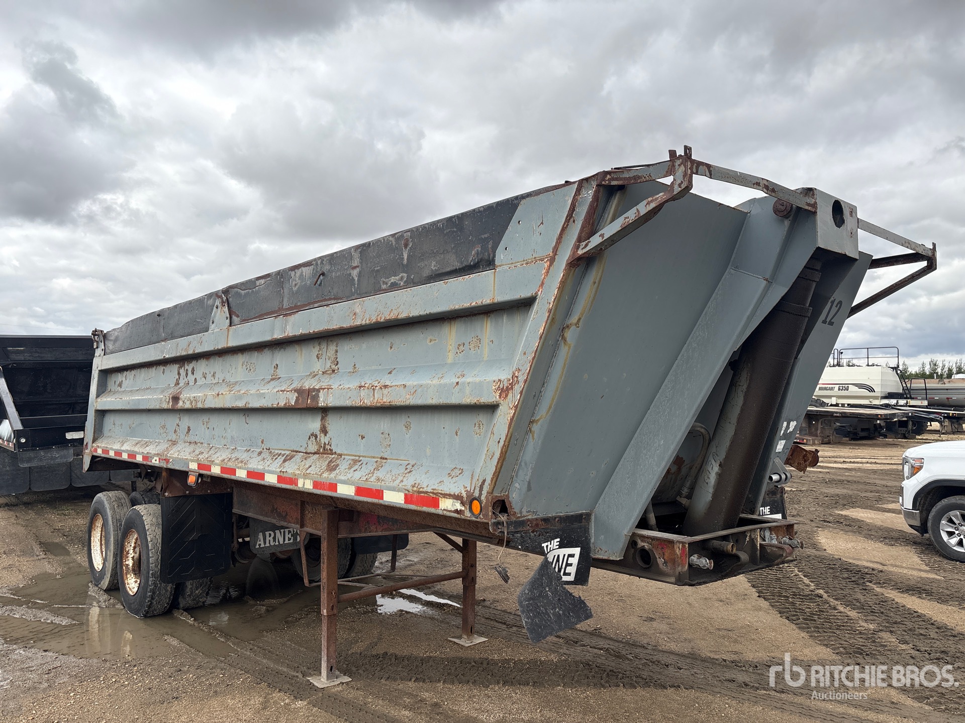 1980 Arnes 23 FT T/A (INOPERABLE)