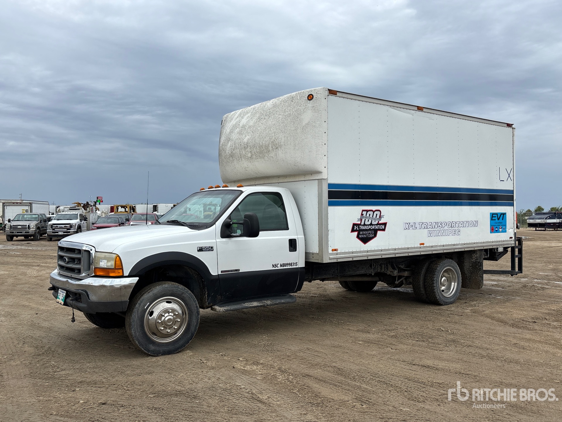 Photo of 2000 Ford F-550