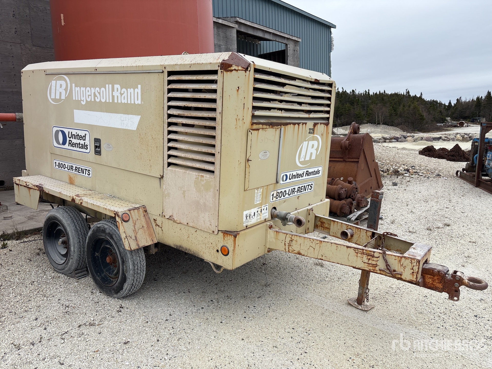 2001 Ingersoll Rand XP-825WCU