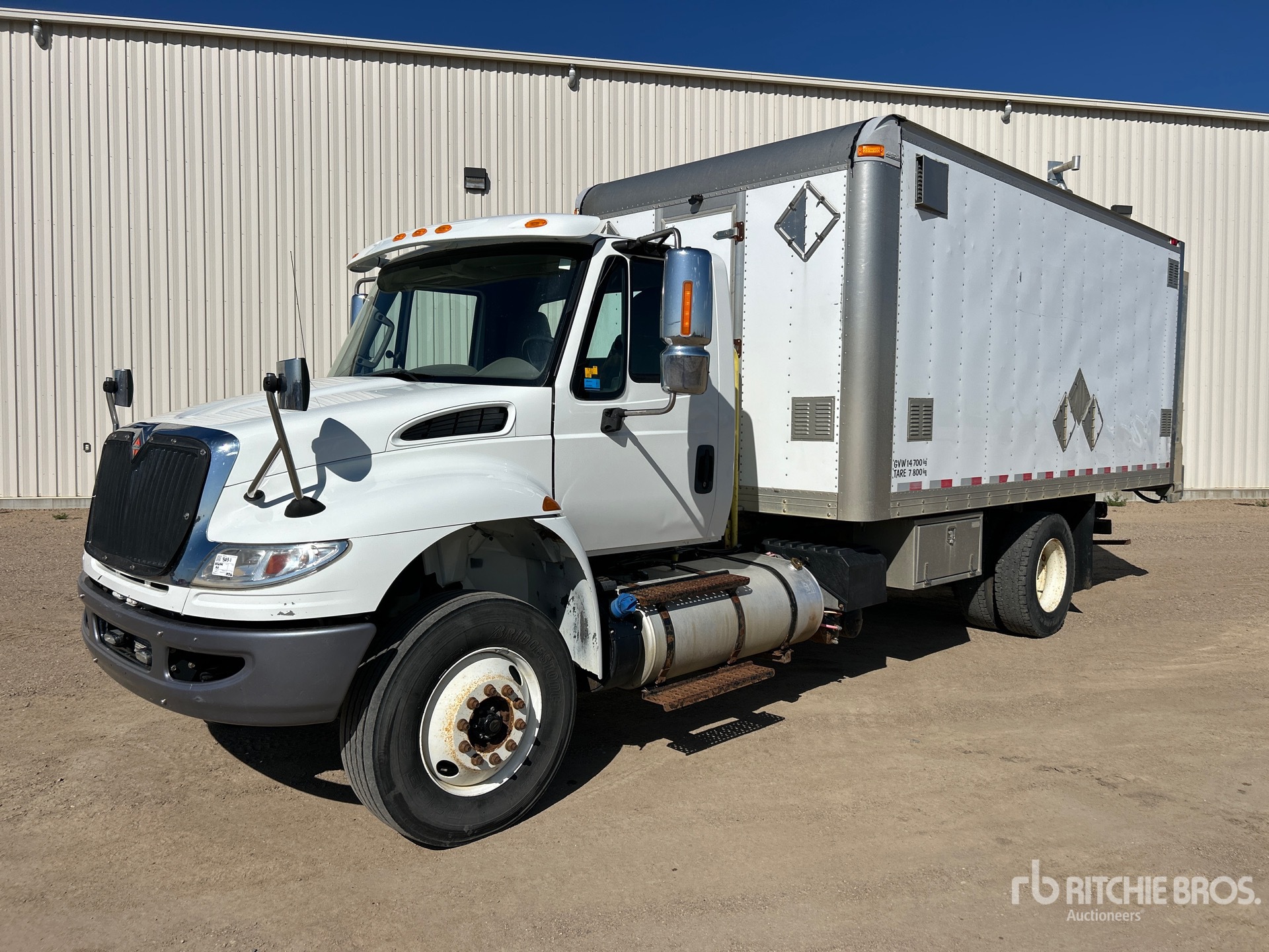 Photo of 2015 International 4300 SBA