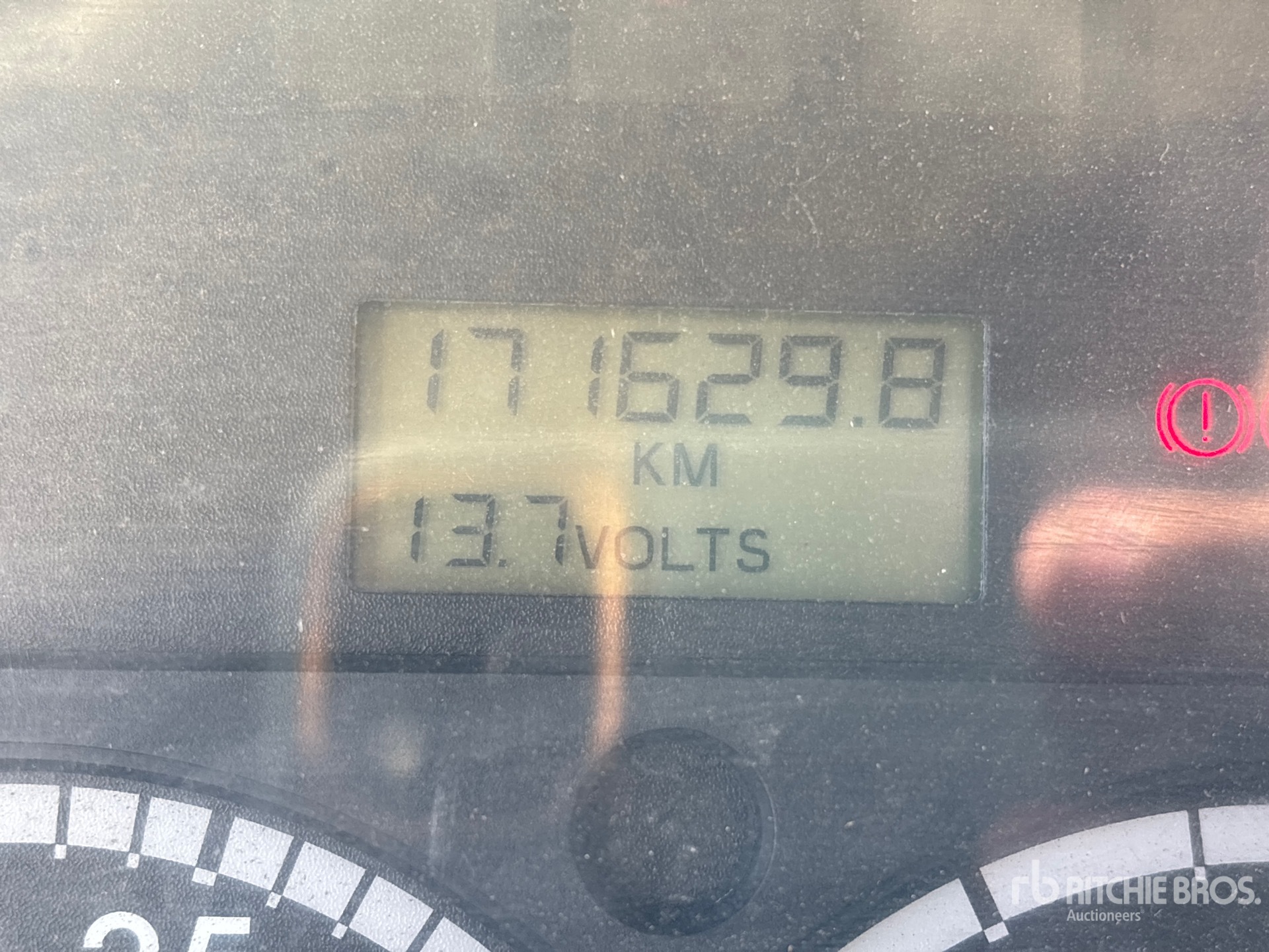 2005 Freightliner M2 106