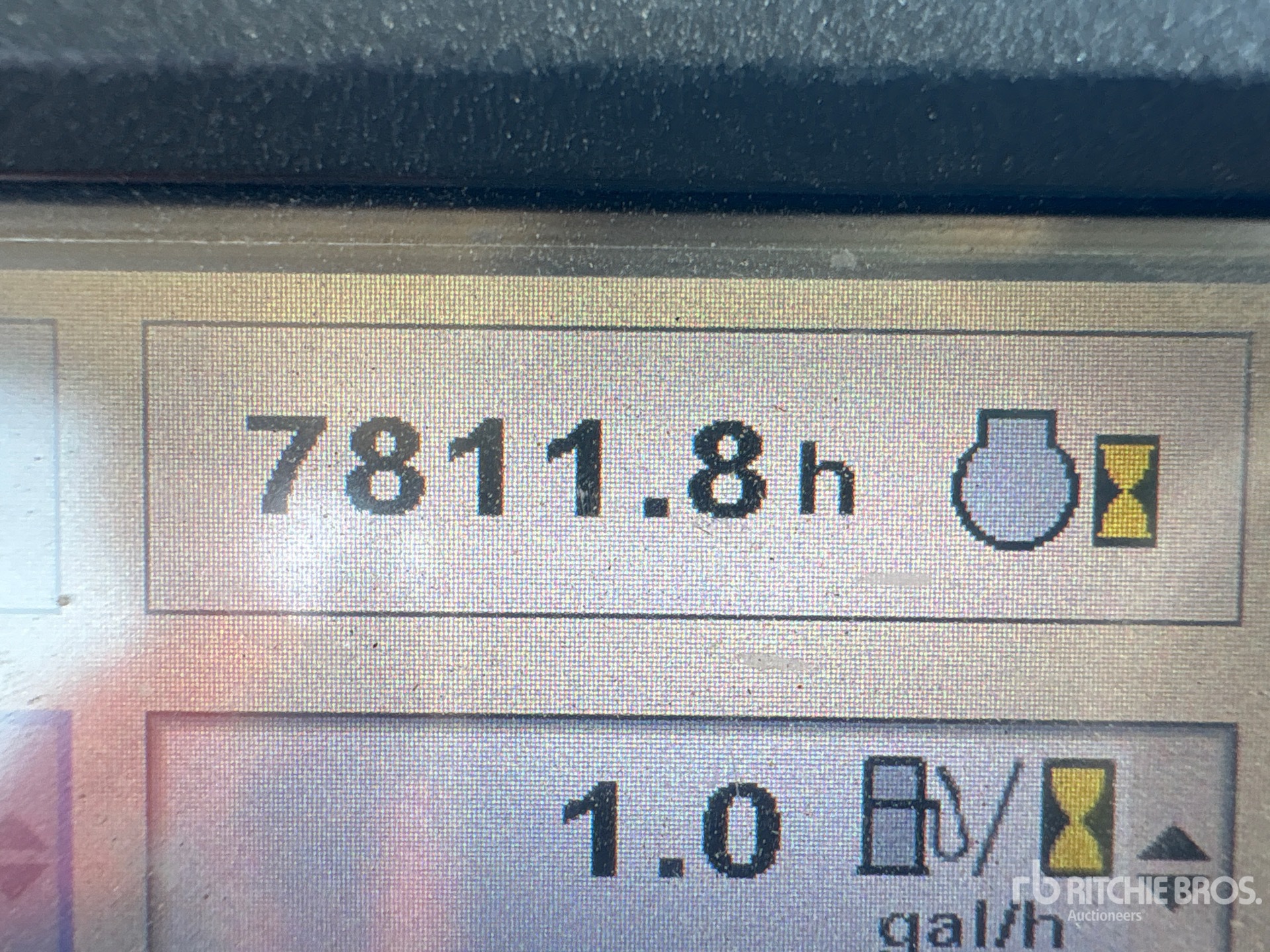 2012 John Deere 8235R