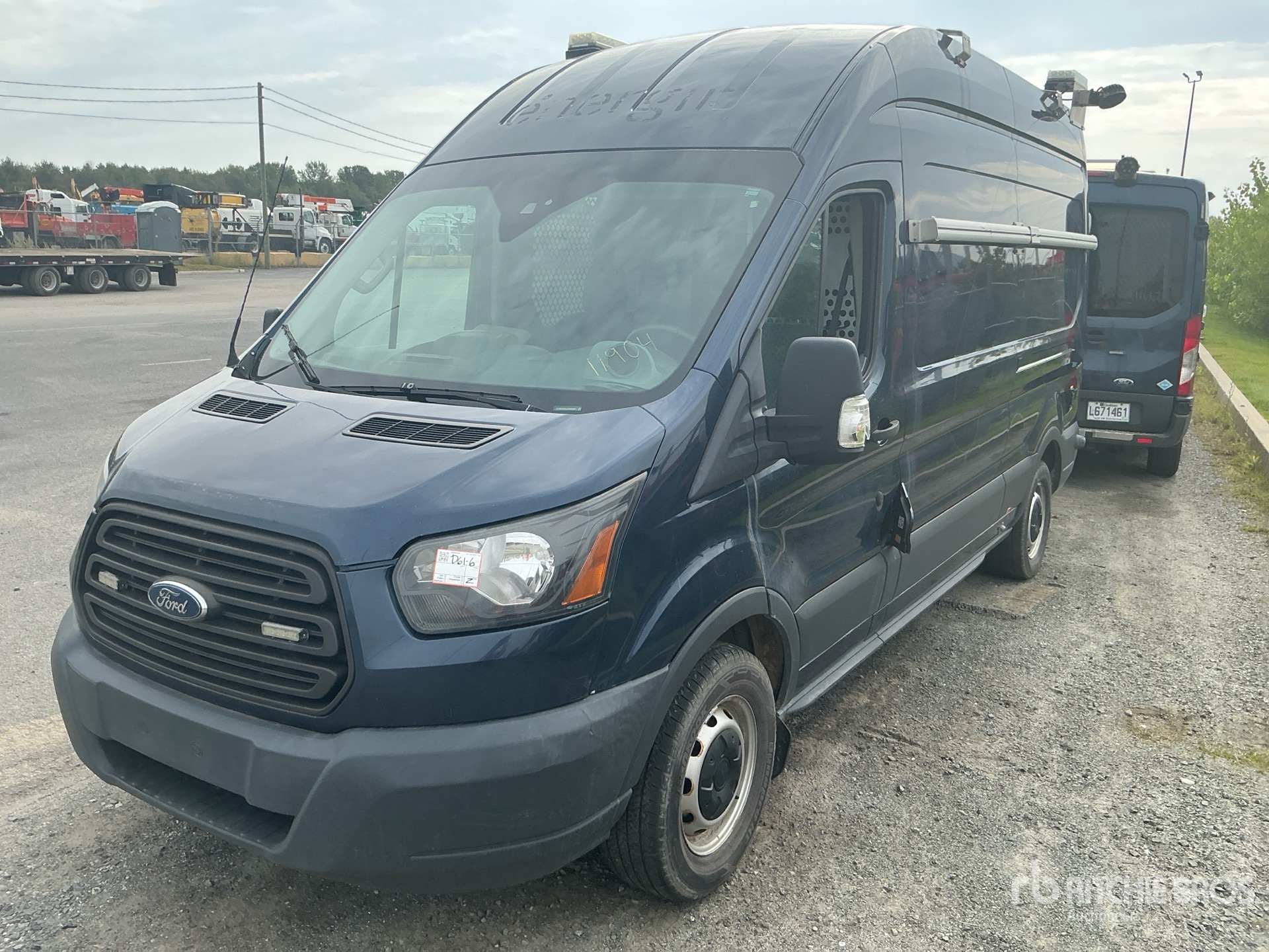 Photo of 2018 Ford TRANSIT 350