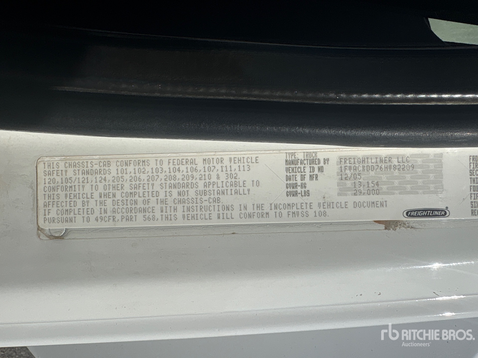 2006 Freightliner M2 106