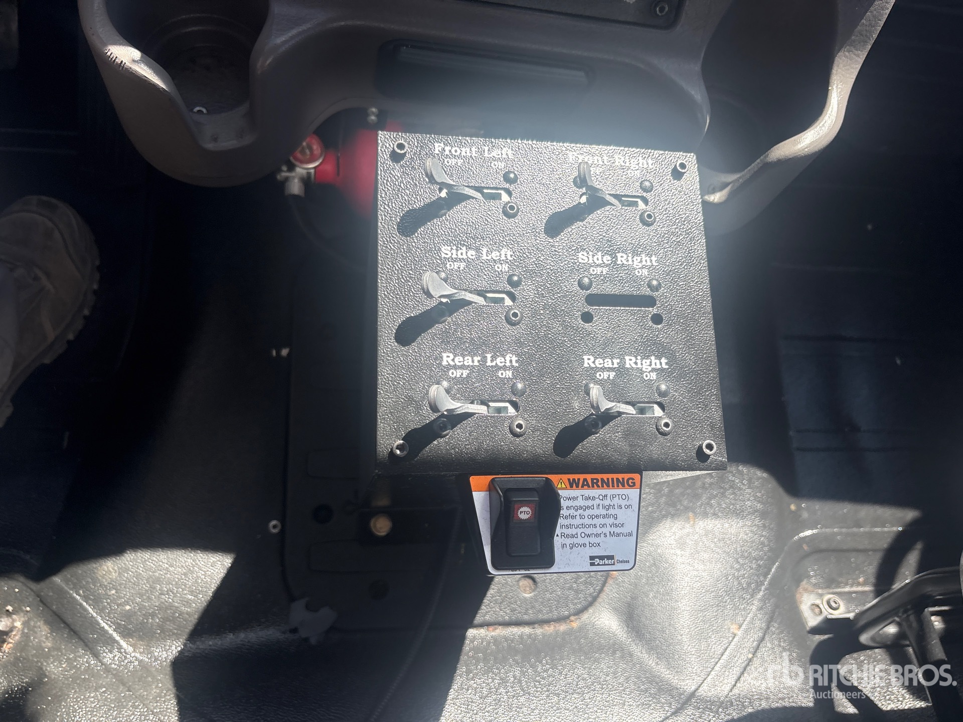 2019 Freightliner M2 106