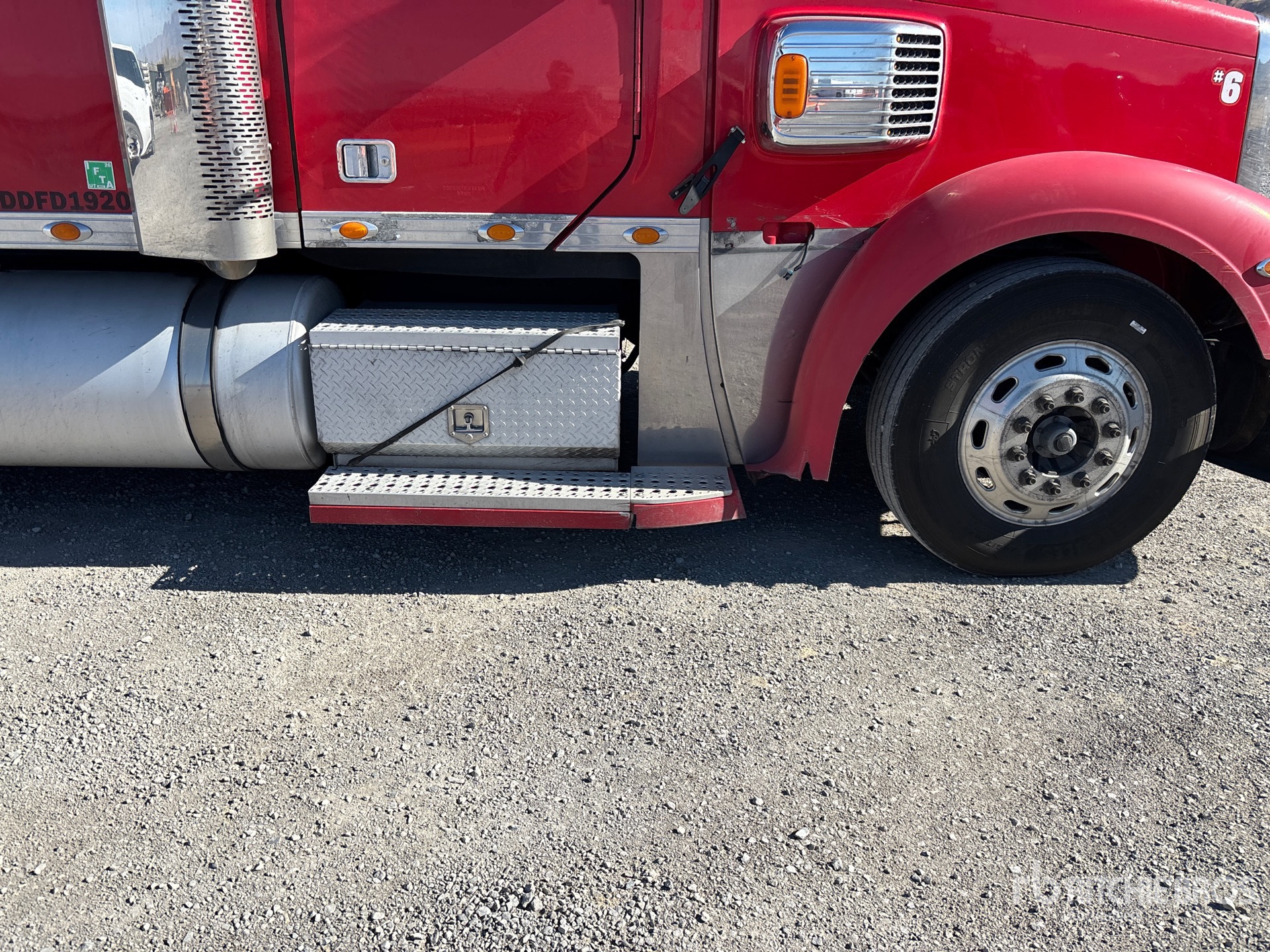 2013 Freightliner Coronado