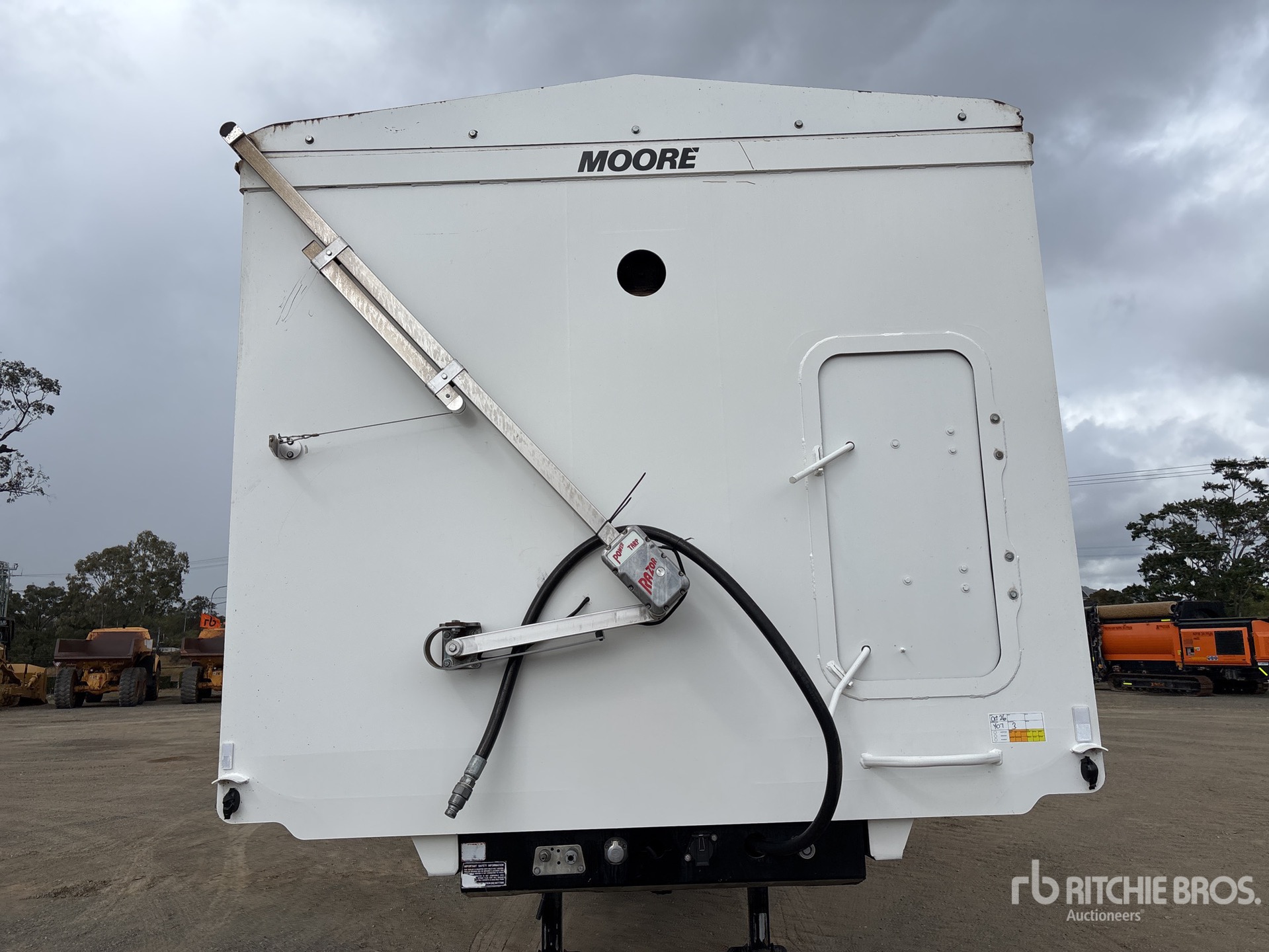 2022 Moore 10 m Tri/A