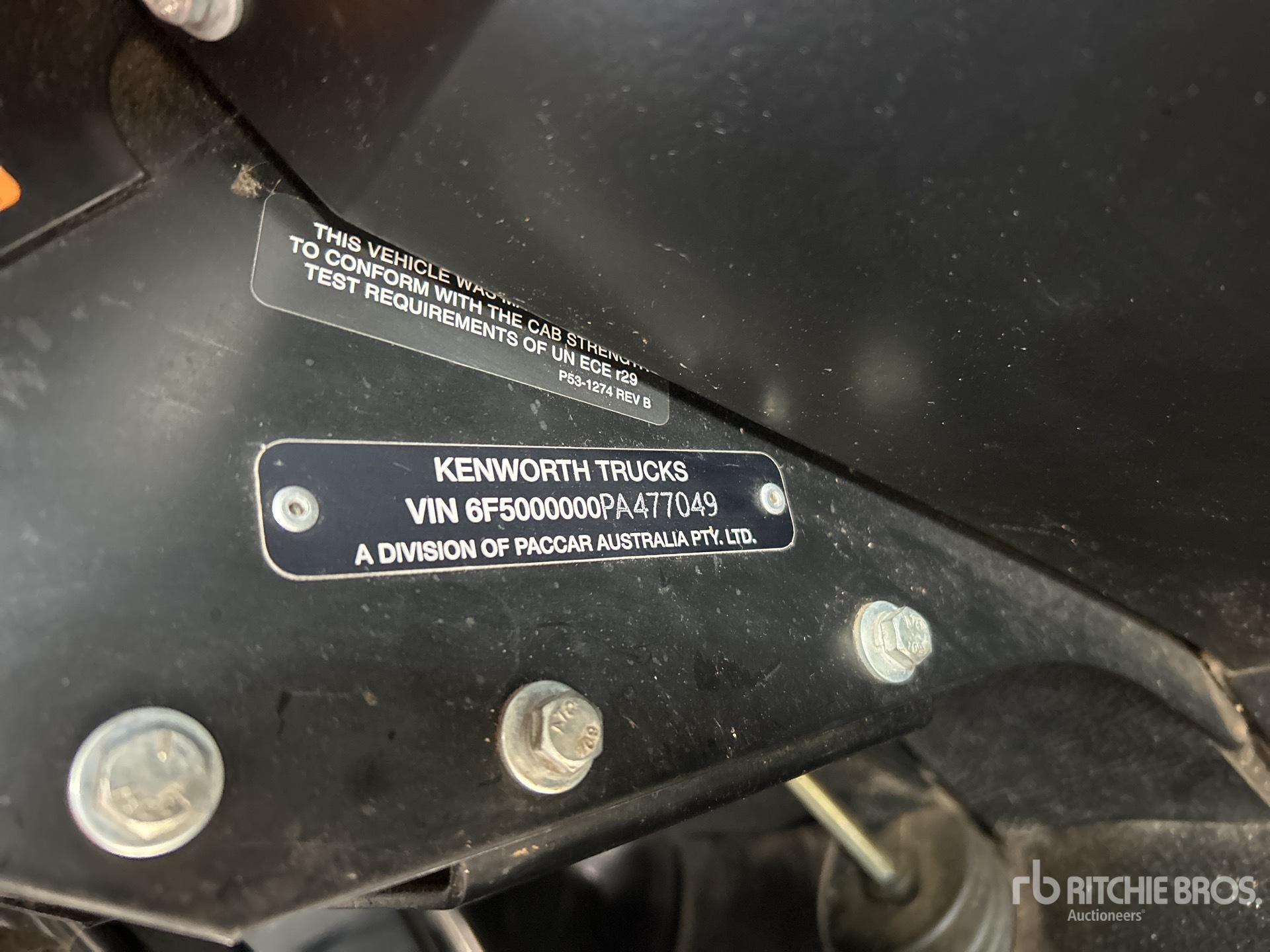 2023 Kenworth T909