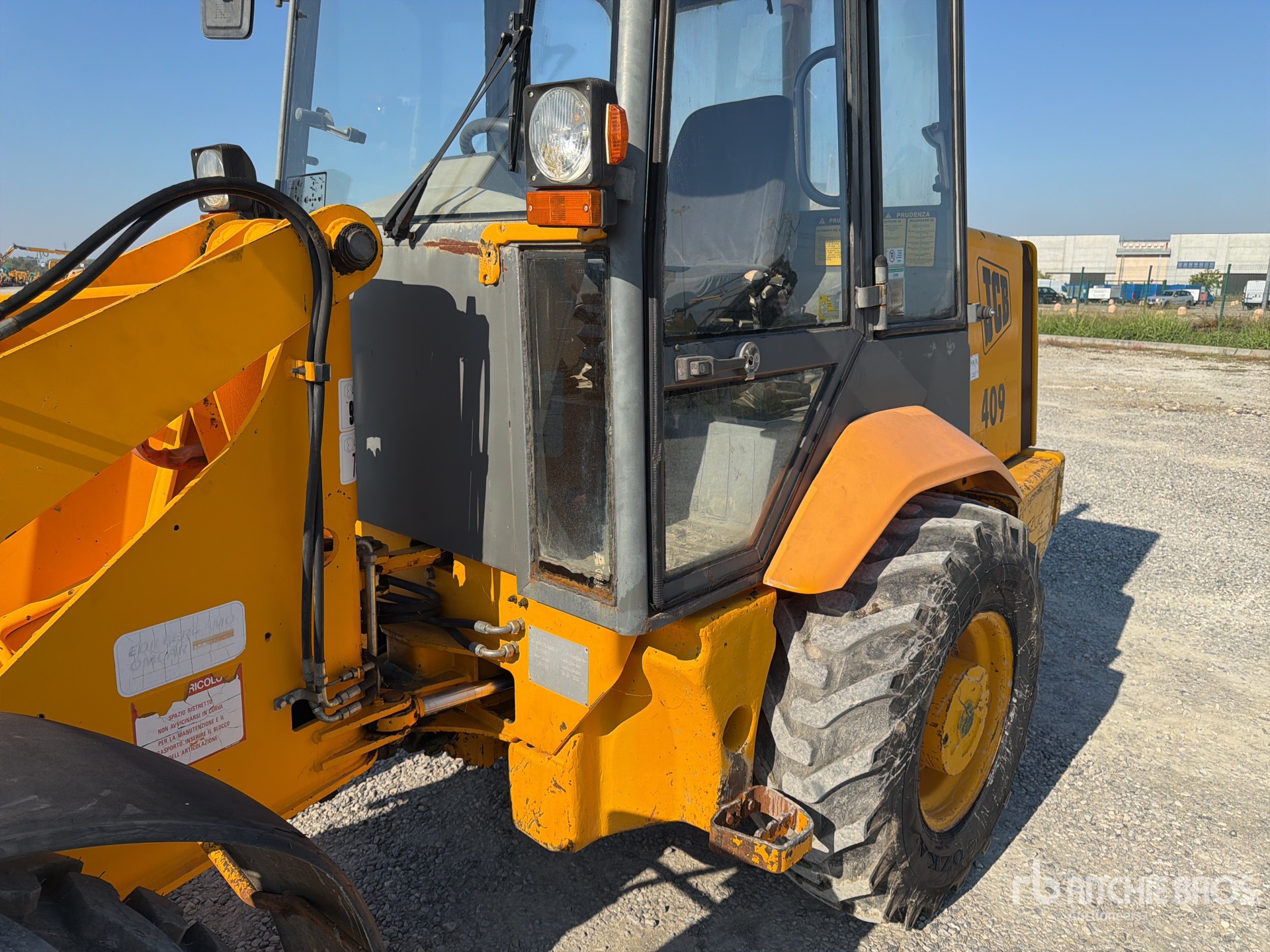 JCB 409