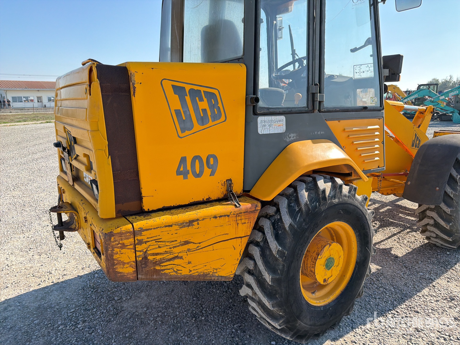JCB 409