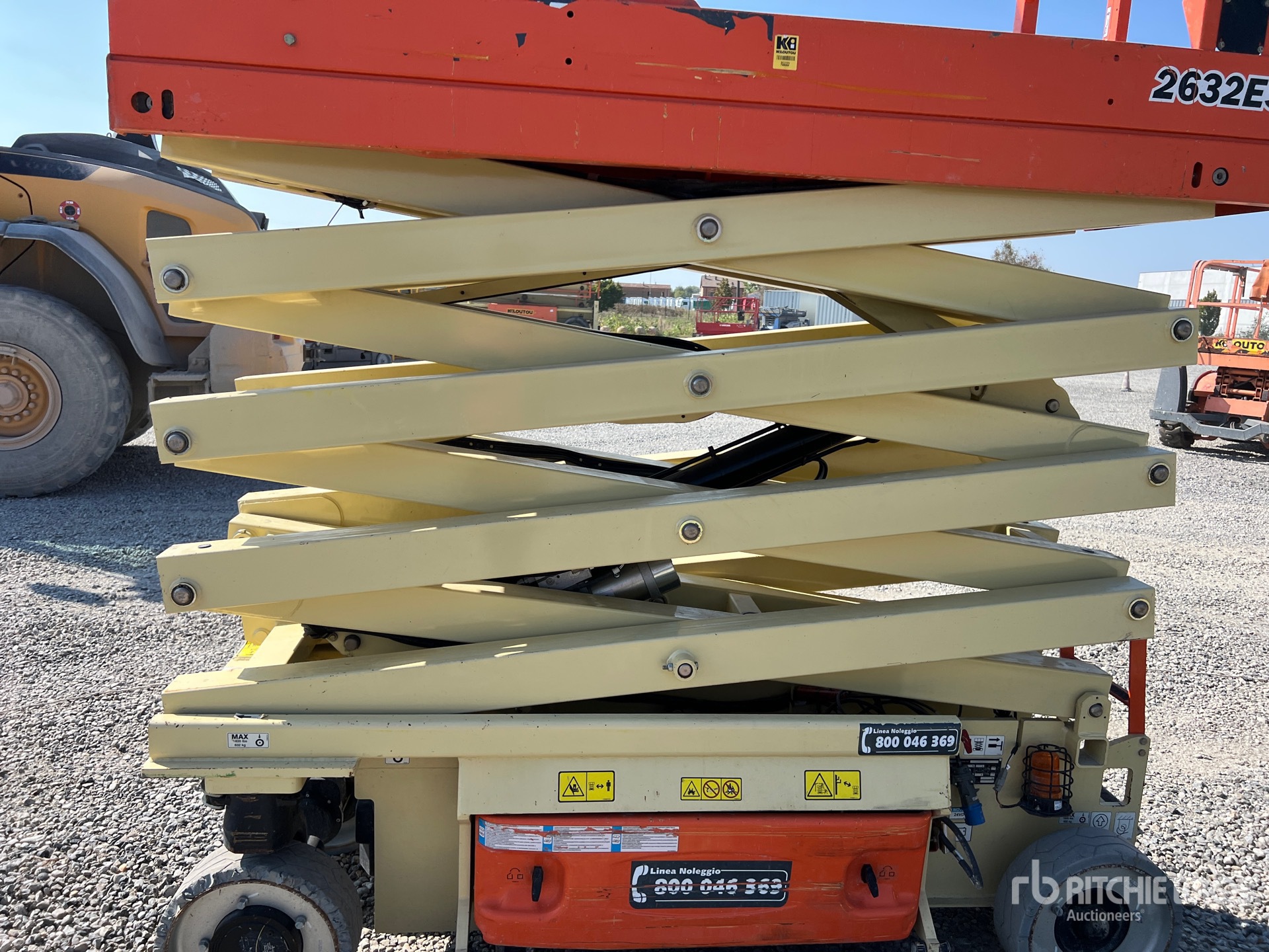 2018 JLG 2632ES
