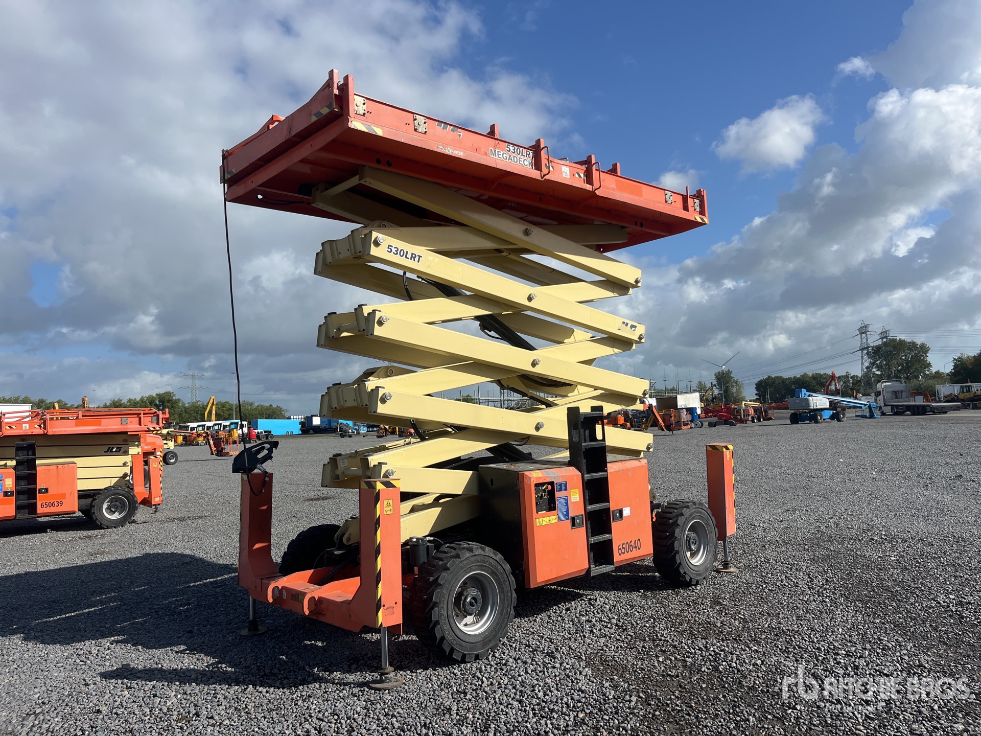 Photo of 2016 JLG 530LRT