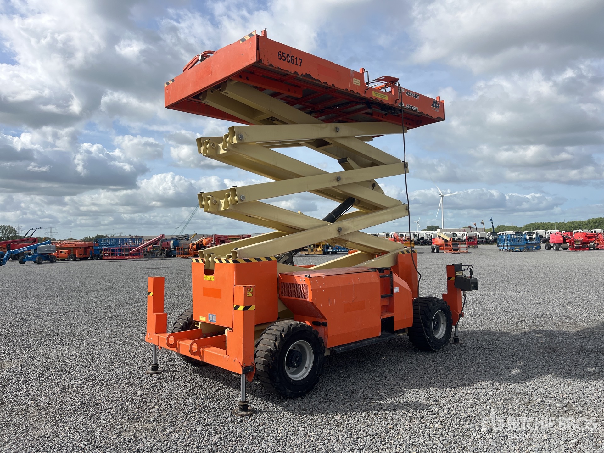 2016 JLG 4394 RT
