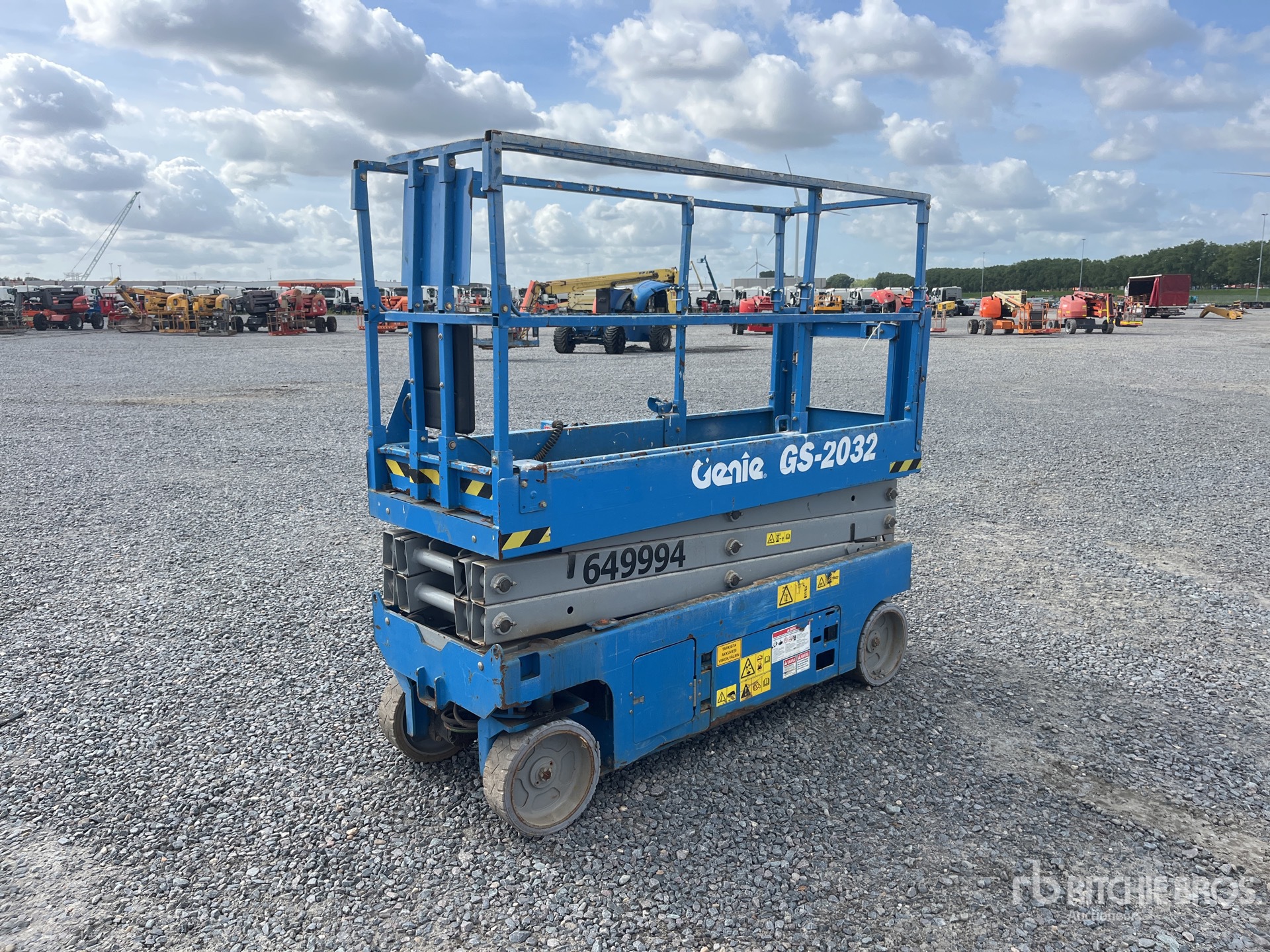 2016 Genie GS2032