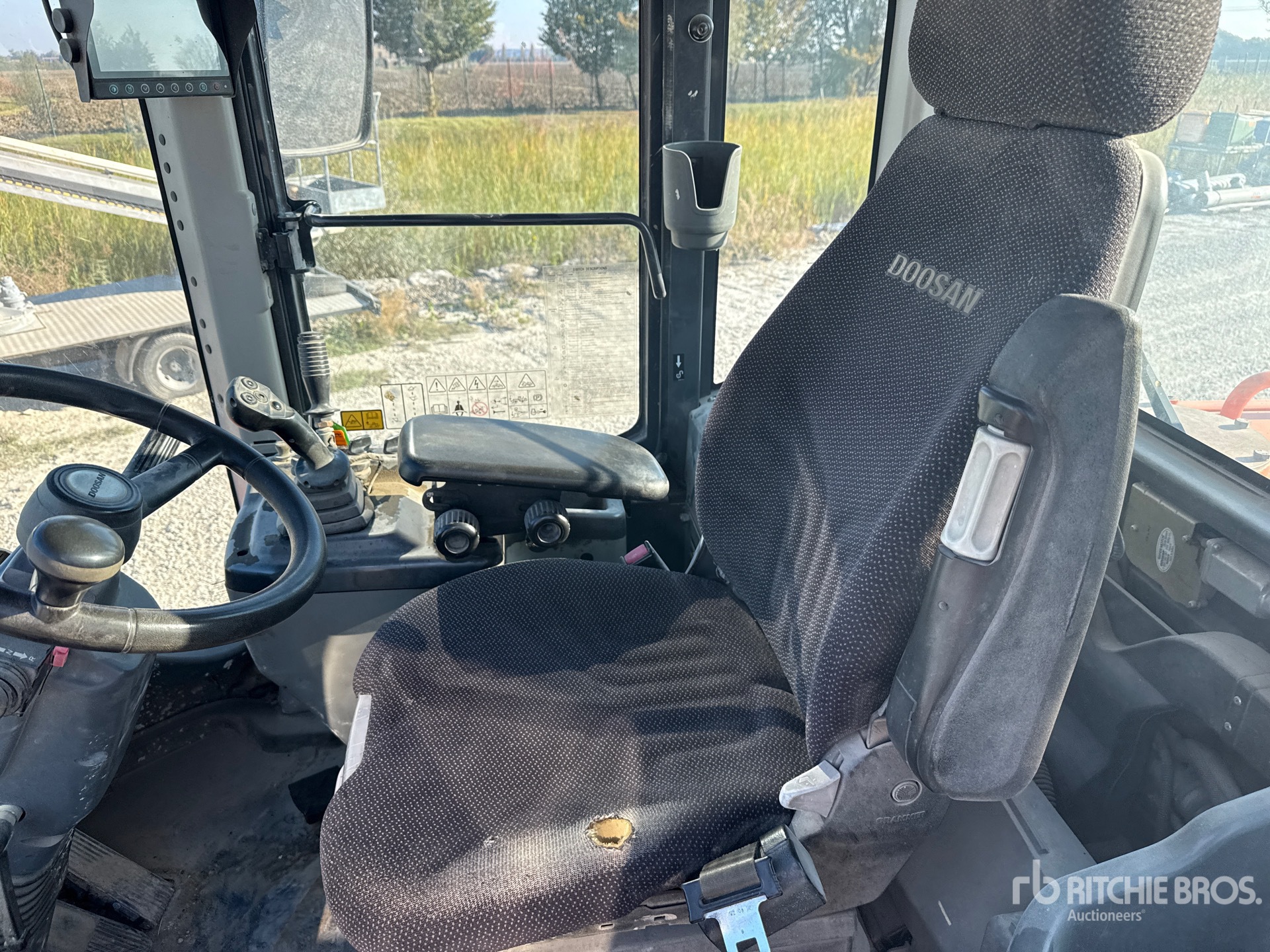2015 Doosan DL200-3