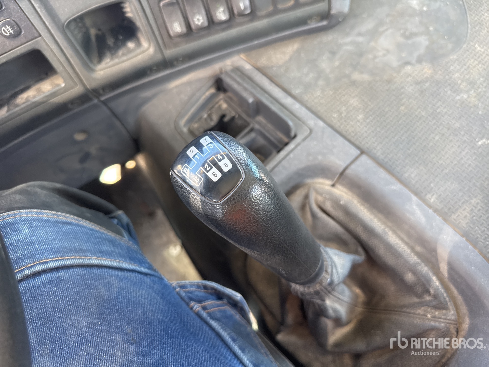 2008 Scania P380