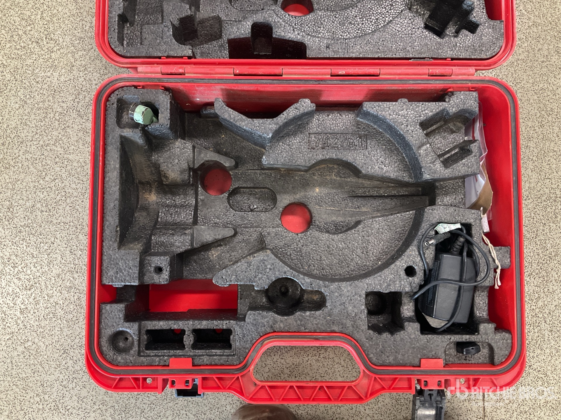2014 Leica TS06 PLUS R500