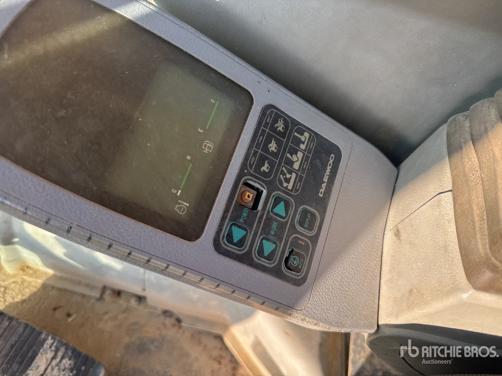 Daewoo SOLAR 130LC-V