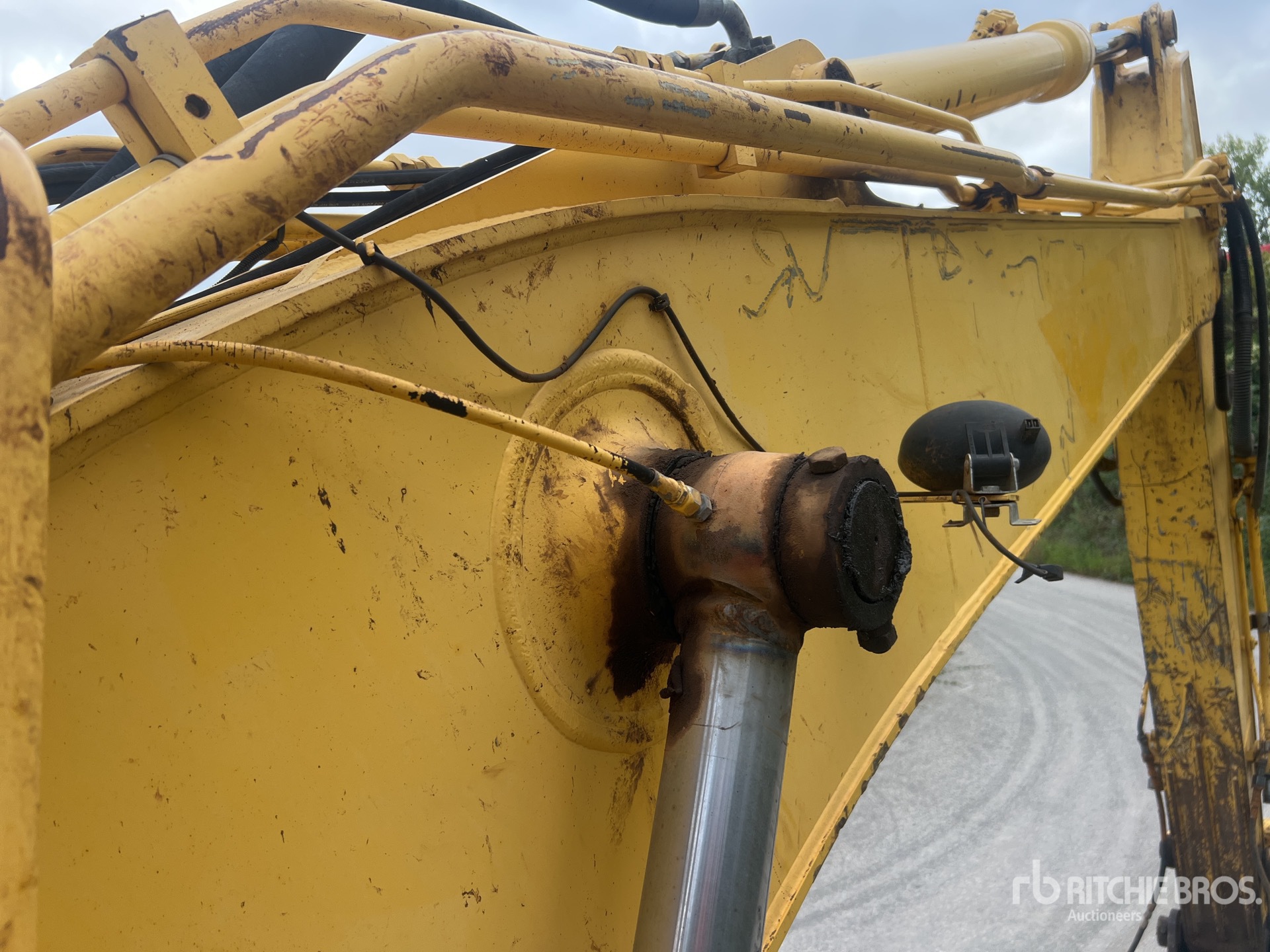 2009 New Holland E235B SRNLC